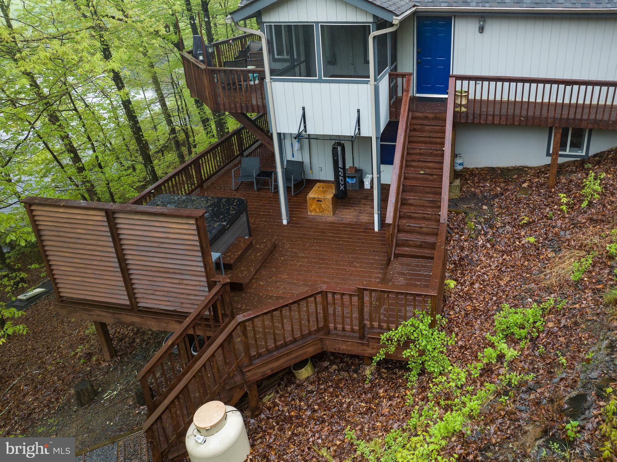 2171 LANCASTER DRIVE