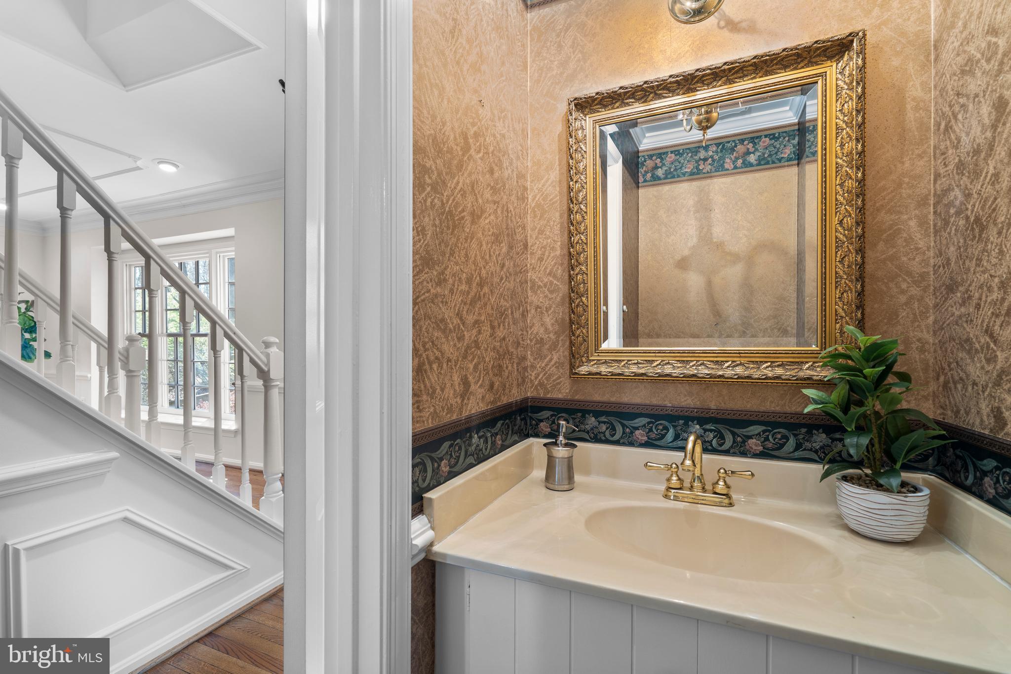 COUNTRY CREEK - Residential