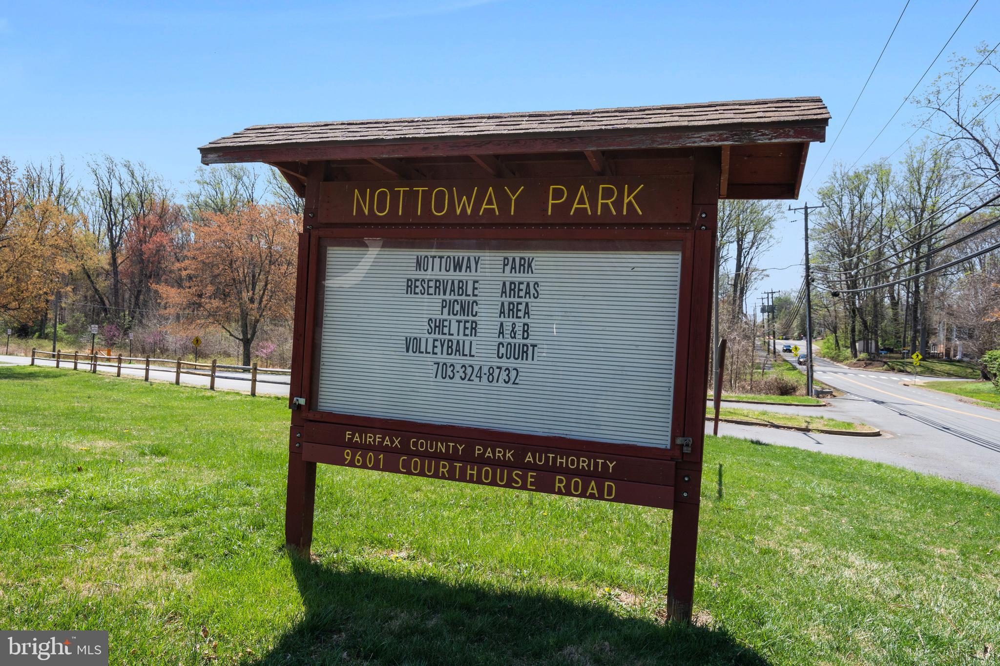 COUNTRY CREEK - Residential