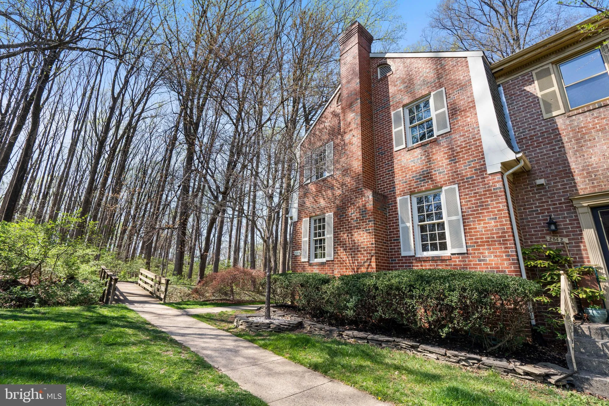 Vienna, Virginia 22181, United States, 3 Bedrooms Bedrooms, ,4 BathroomsBathrooms,Residential,Pending,100198