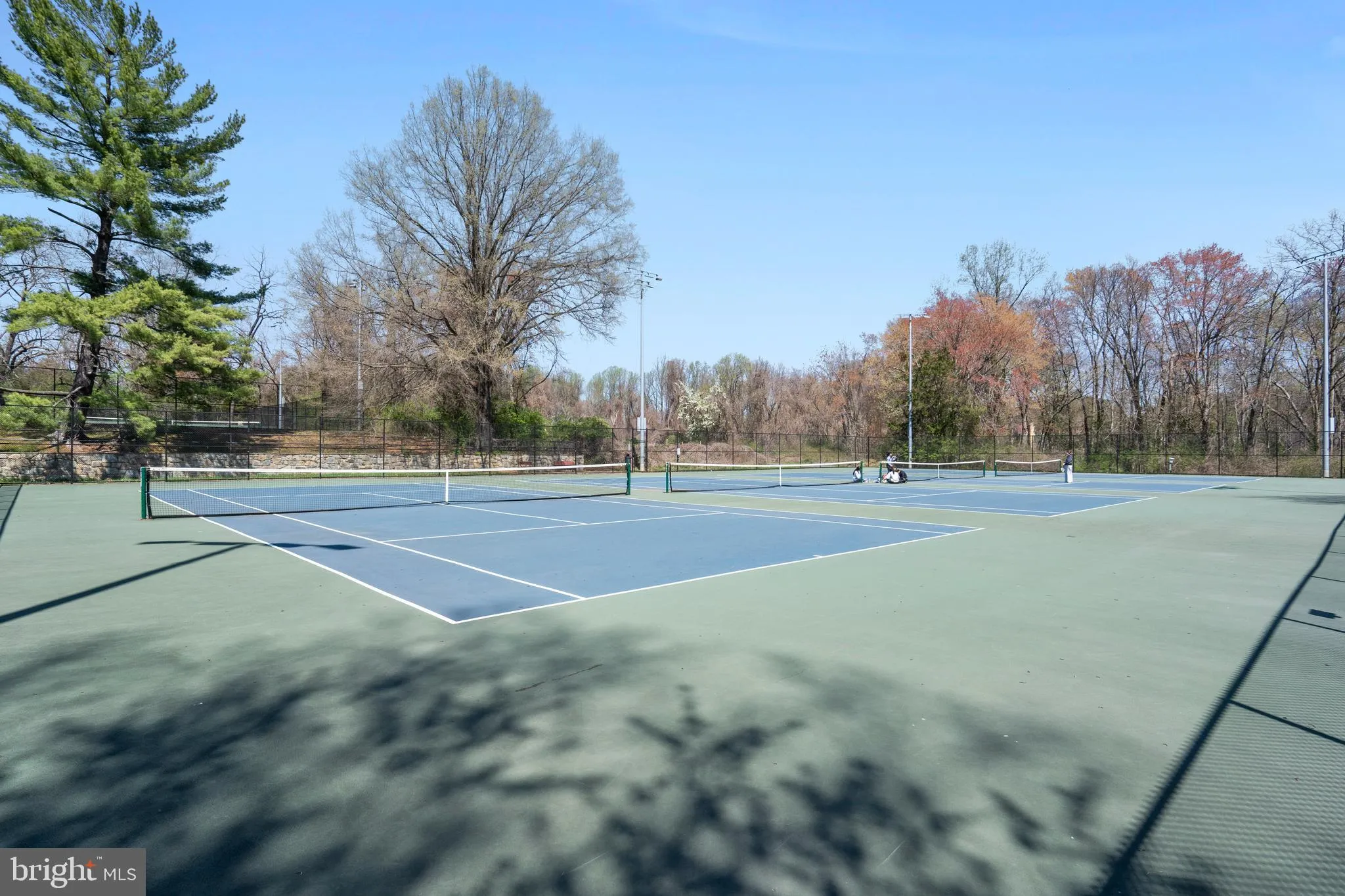 Vienna, Virginia 22181, United States, 3 Bedrooms Bedrooms, ,4 BathroomsBathrooms,Residential,Pending,100198