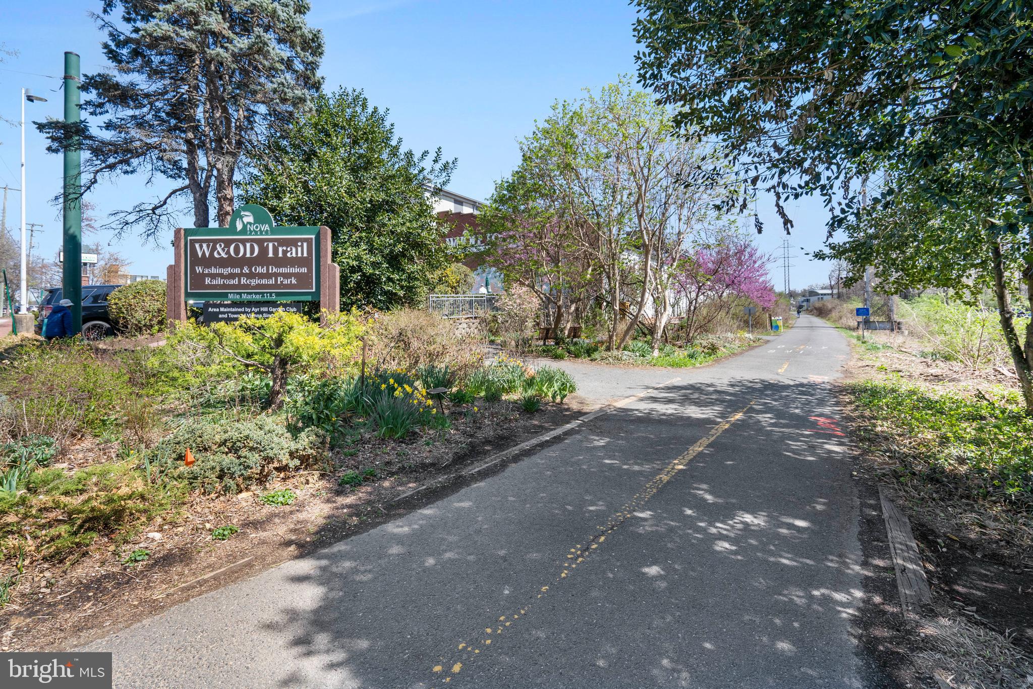 COUNTRY CREEK - Residential