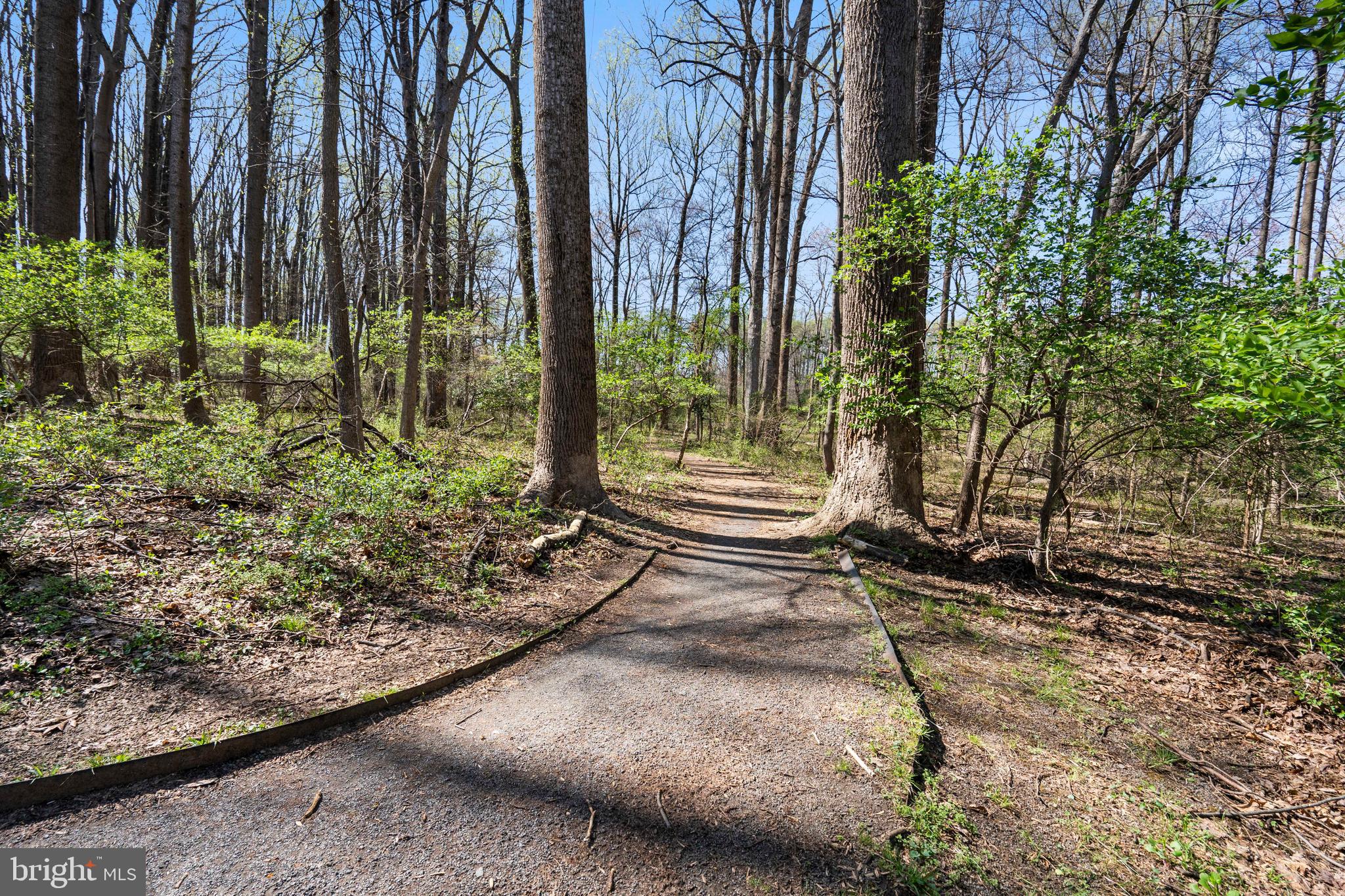 COUNTRY CREEK - Residential