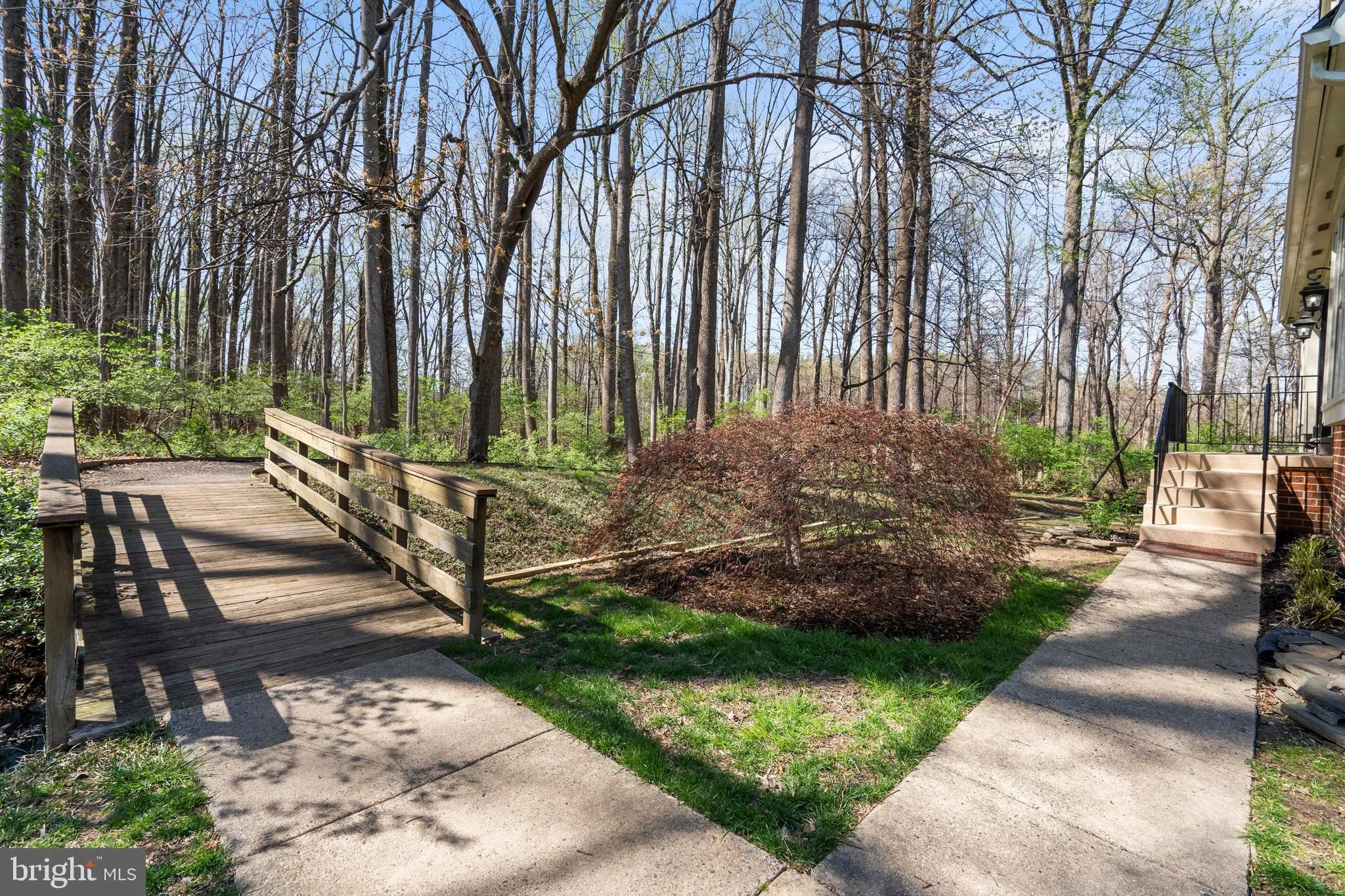 Vienna, Virginia 22181, United States, 3 Bedrooms Bedrooms, ,4 BathroomsBathrooms,Residential,Pending,100198