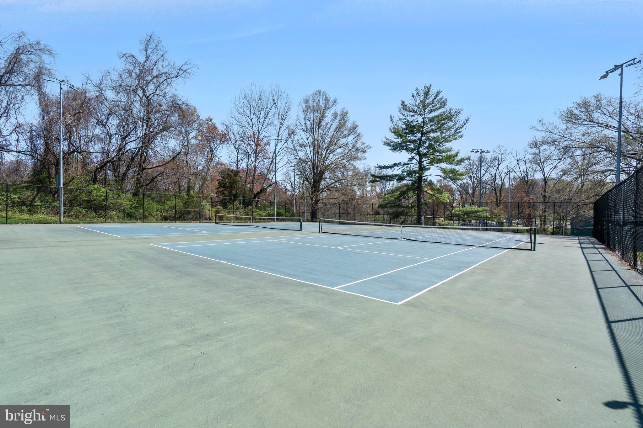 COUNTRY CREEK - Residential