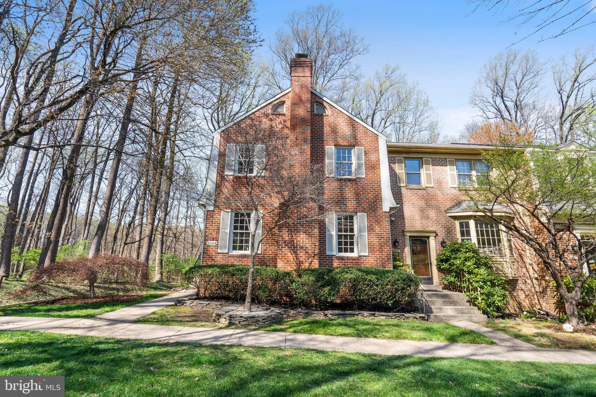 Vienna, Virginia 22181, United States, 3 Bedrooms Bedrooms, ,4 BathroomsBathrooms,Residential,Pending,100198