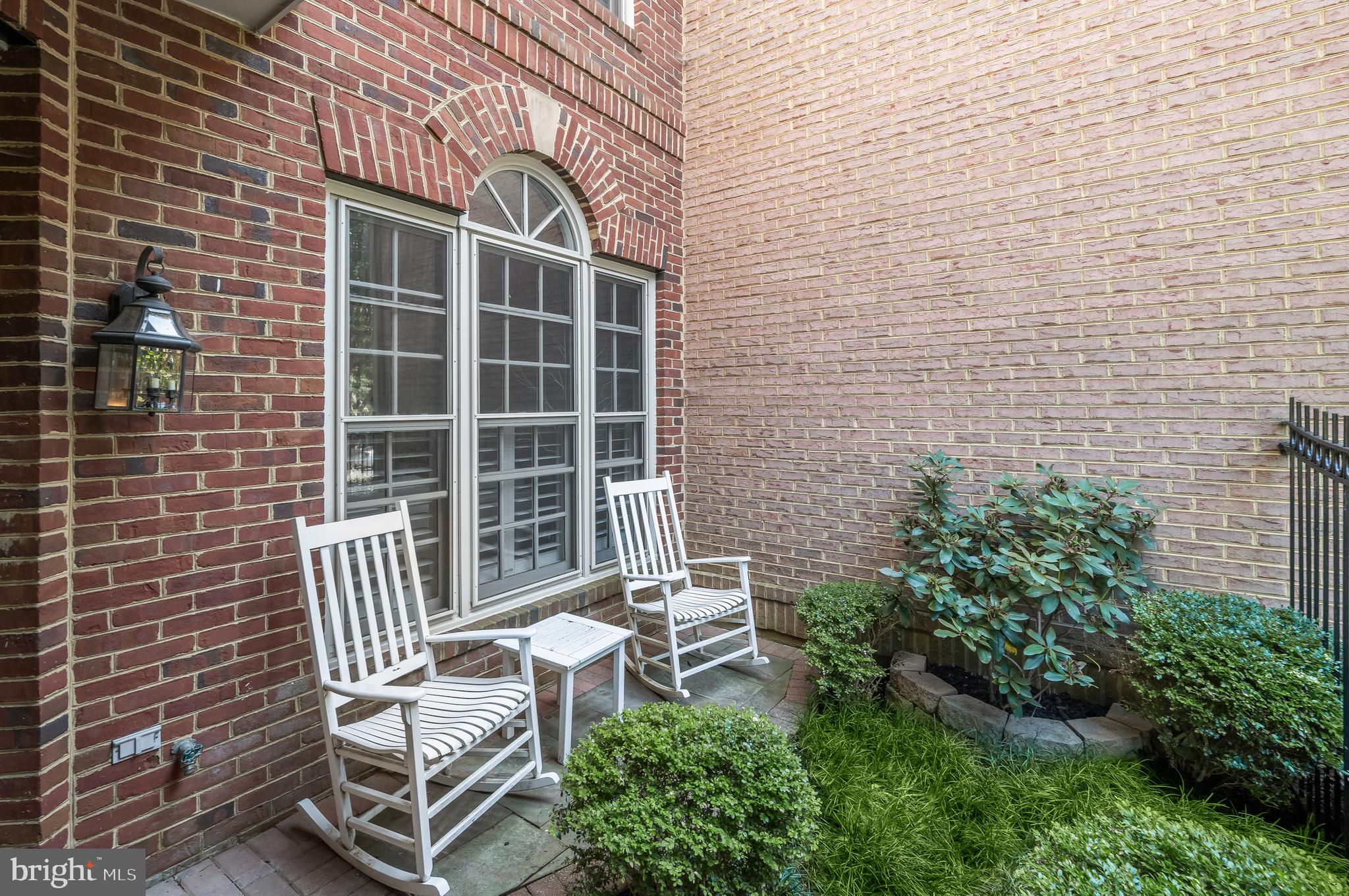 CHEVY CHASE MEWS - Residential