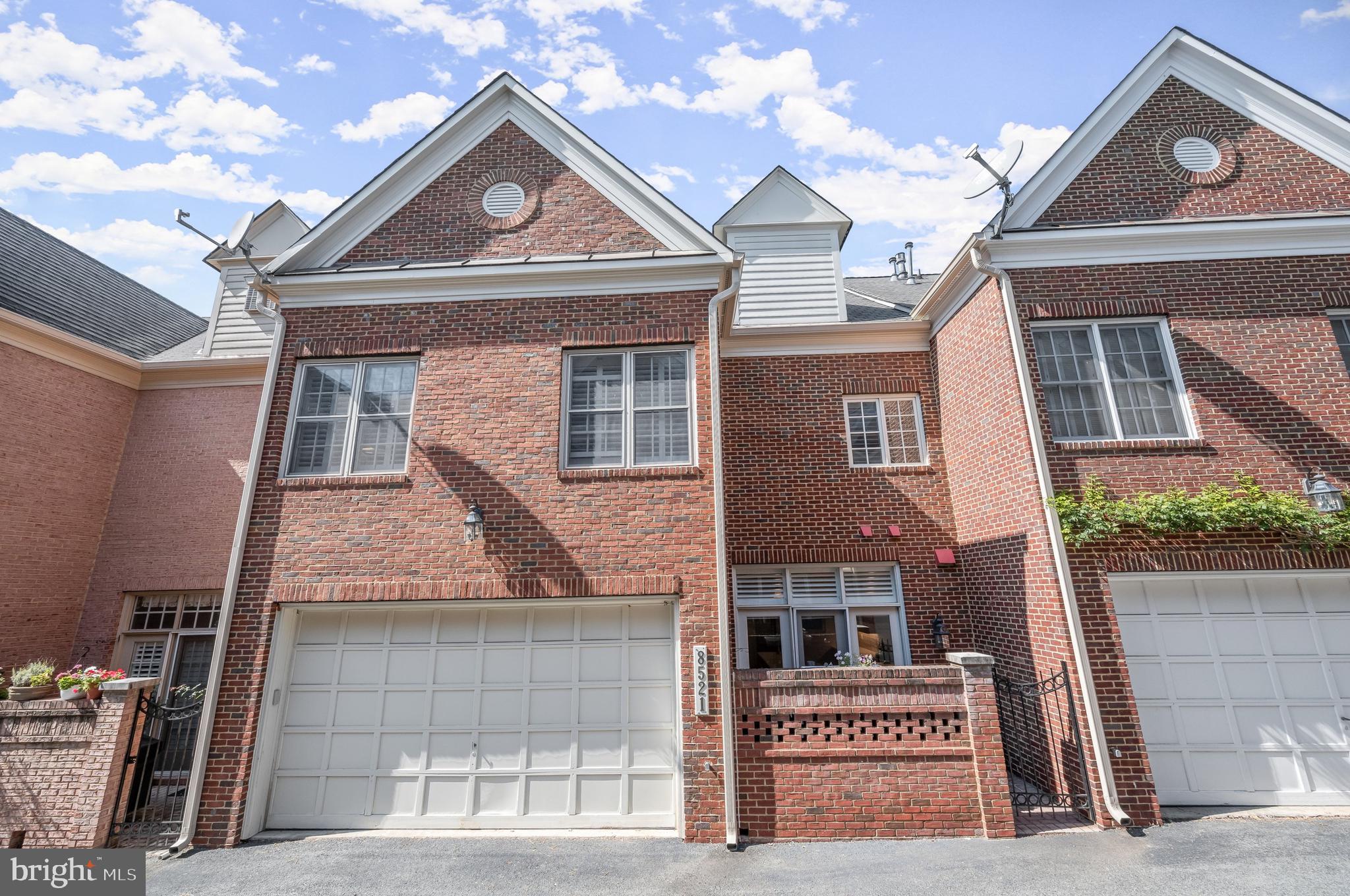 CHEVY CHASE MEWS - Residential