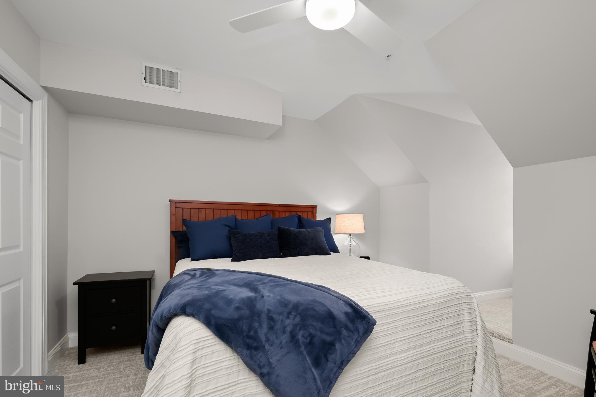 CHEVY CHASE MEWS - Residential