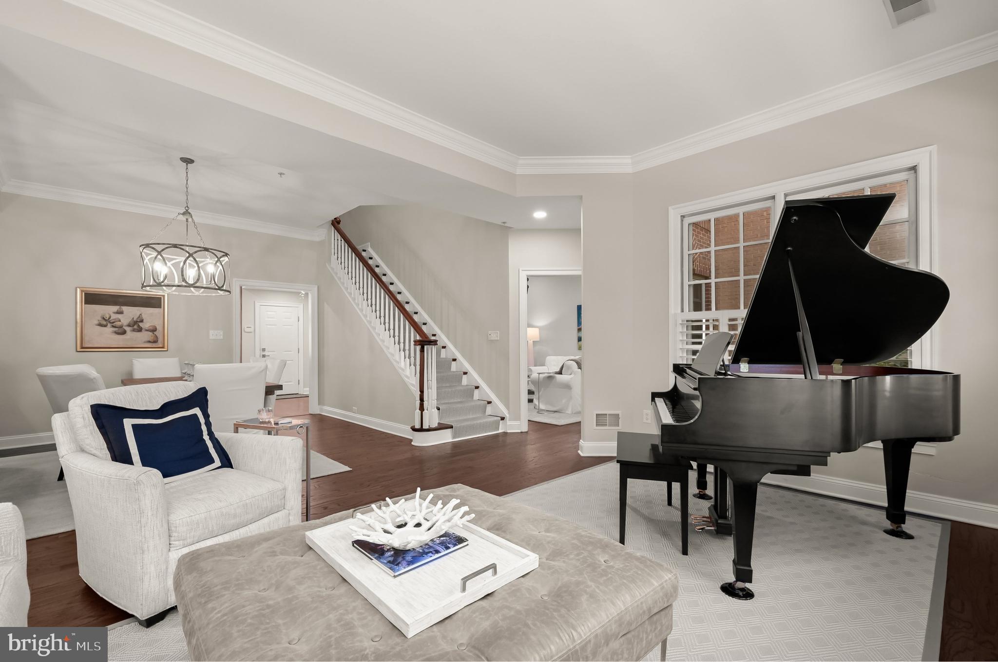 CHEVY CHASE MEWS - Residential