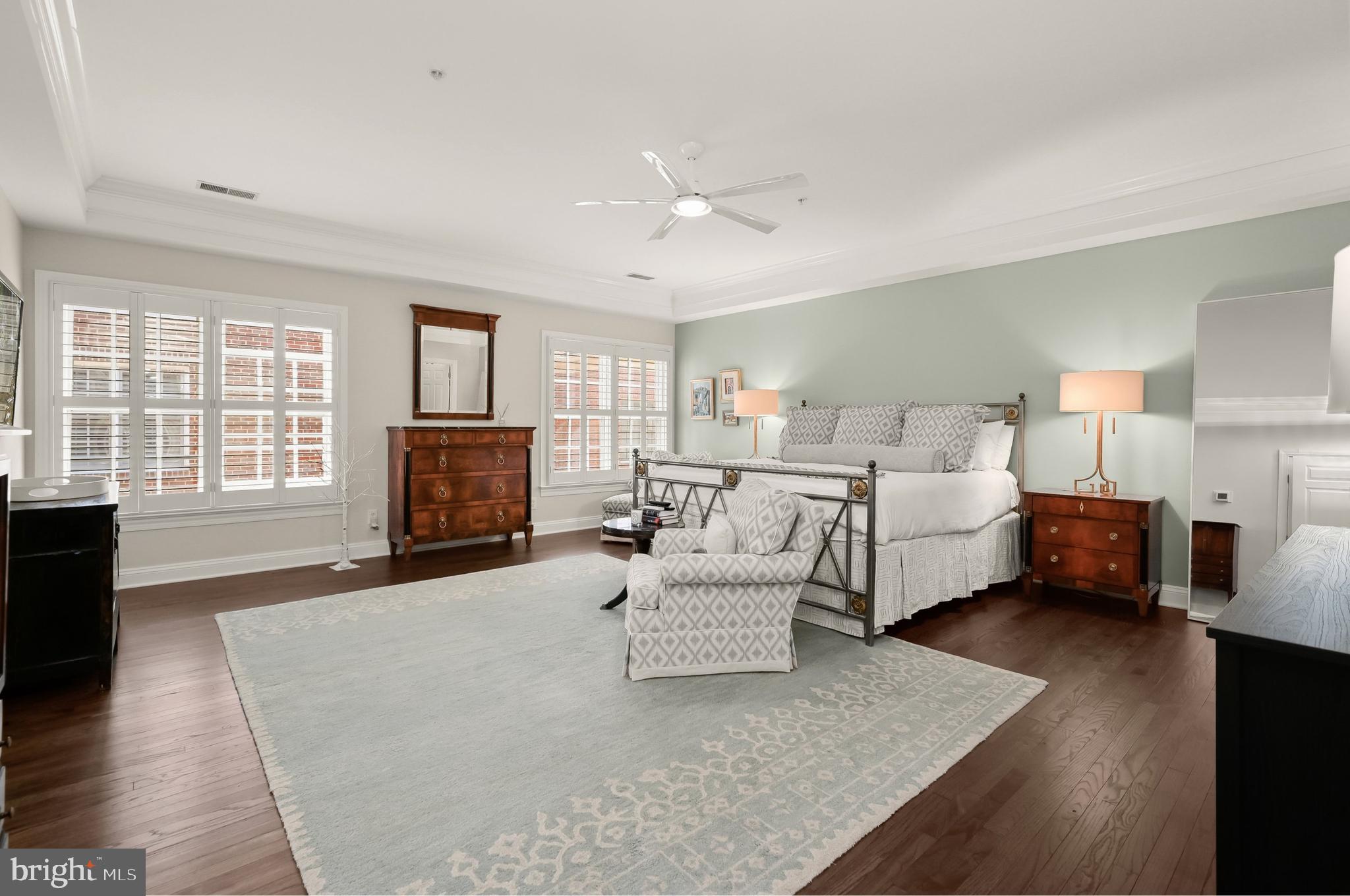 CHEVY CHASE MEWS - Residential