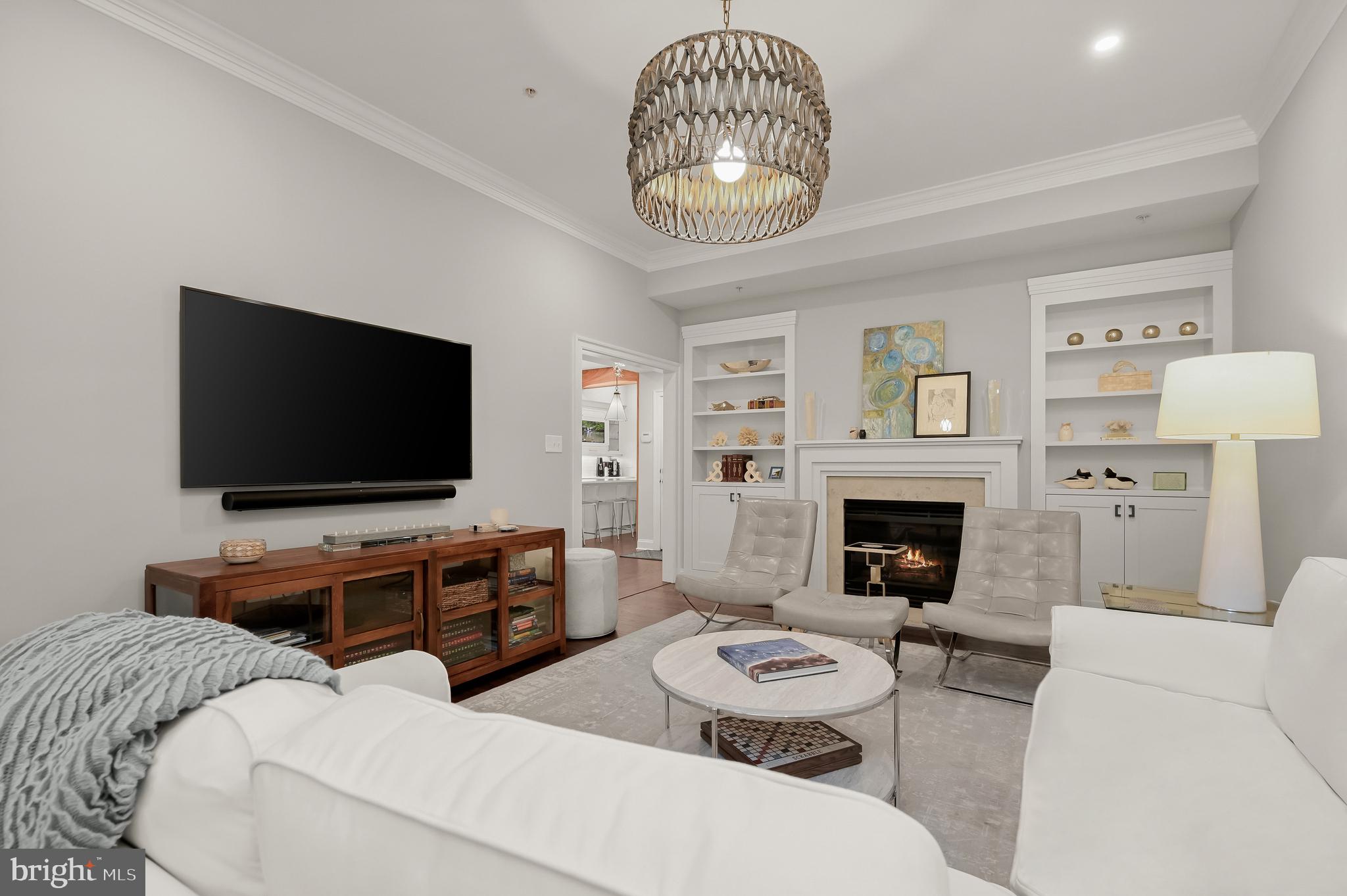 CHEVY CHASE MEWS - Residential