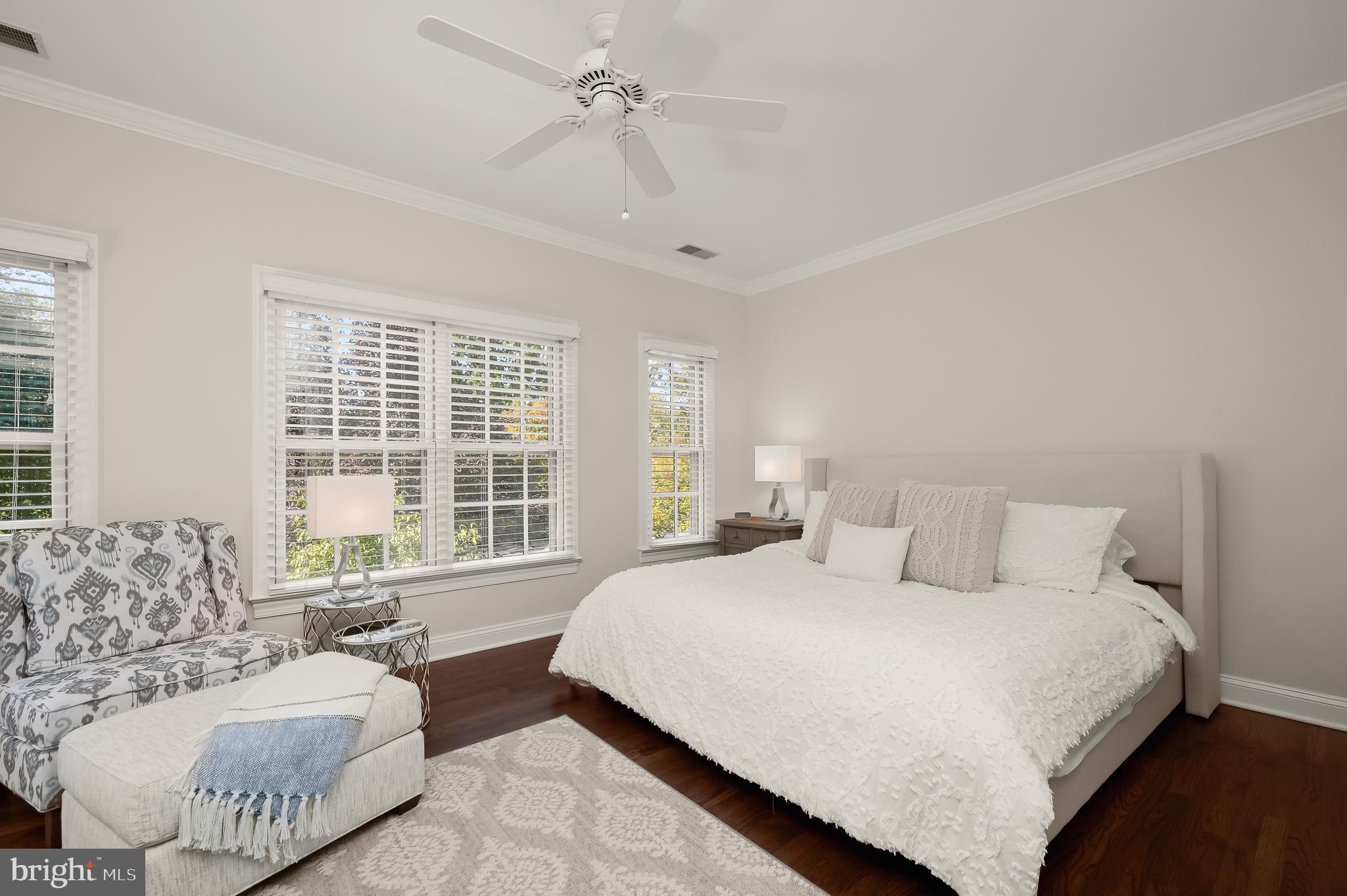 CHEVY CHASE MEWS - Residential