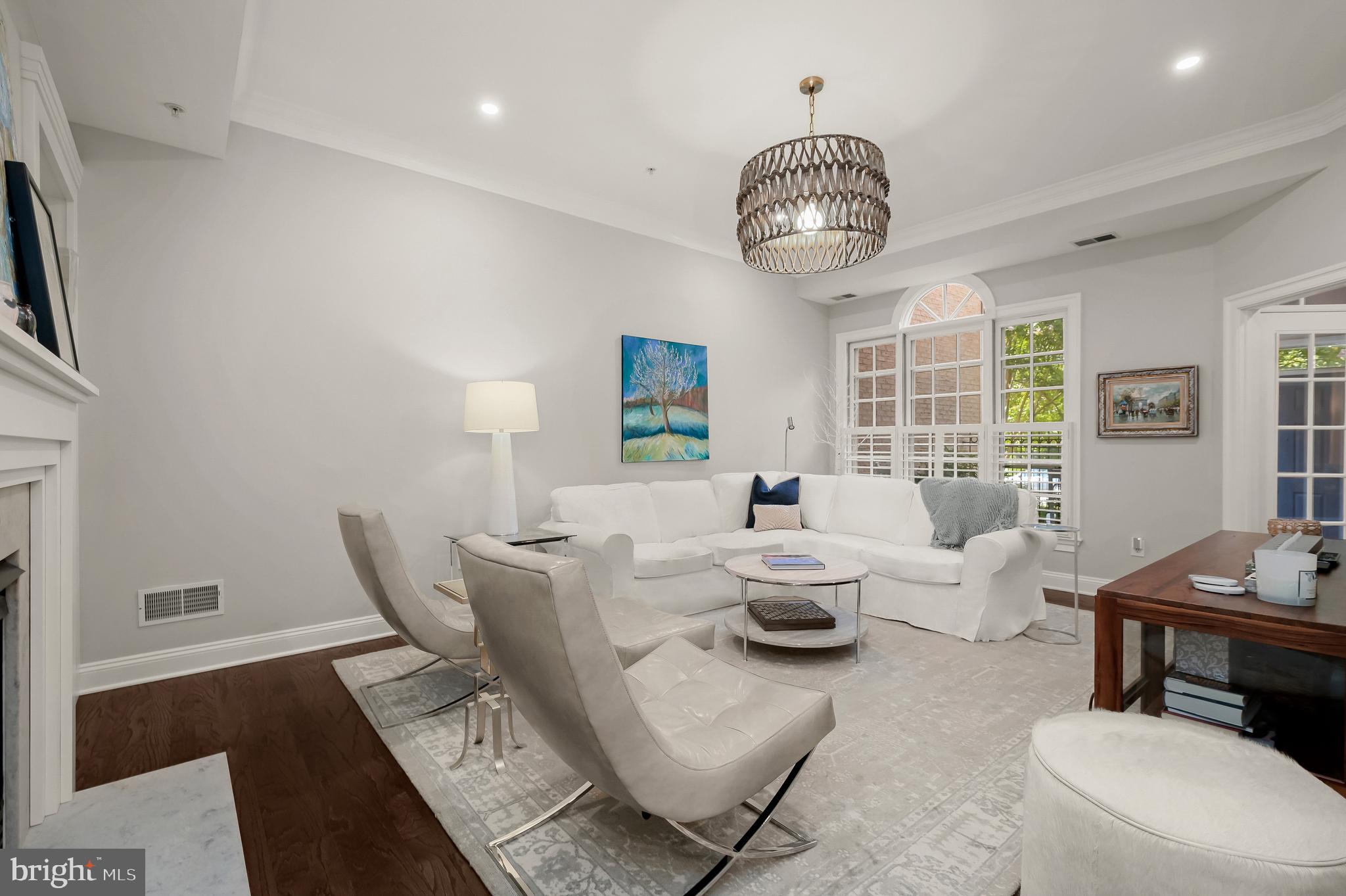 CHEVY CHASE MEWS - Residential