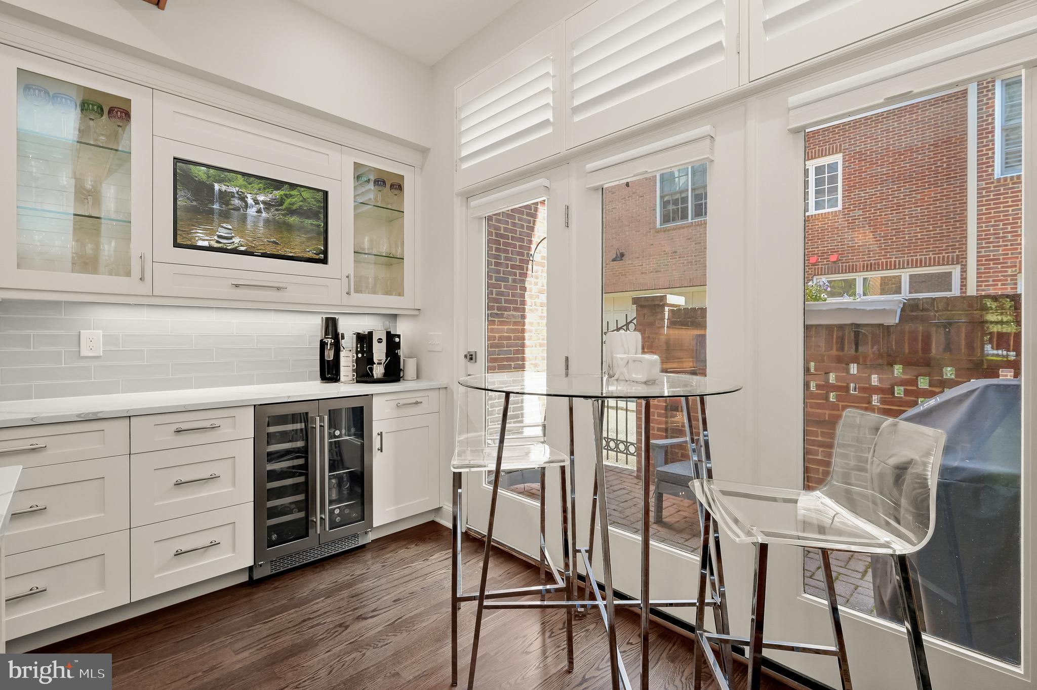 CHEVY CHASE MEWS - Residential