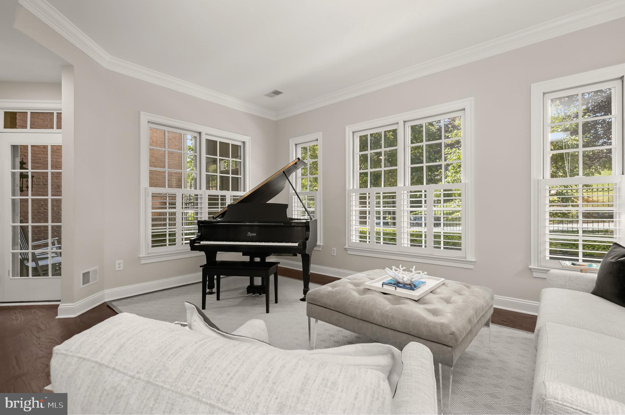 CHEVY CHASE MEWS - Residential