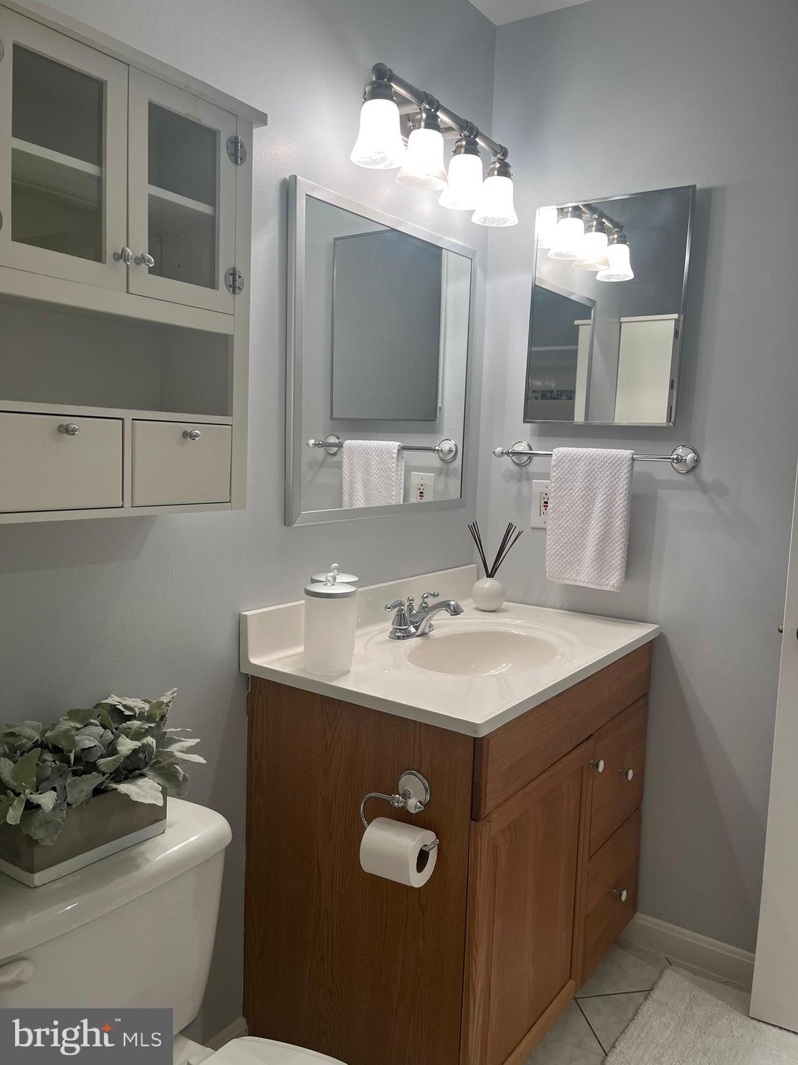 TIFFANY PLACE - Residential Lease