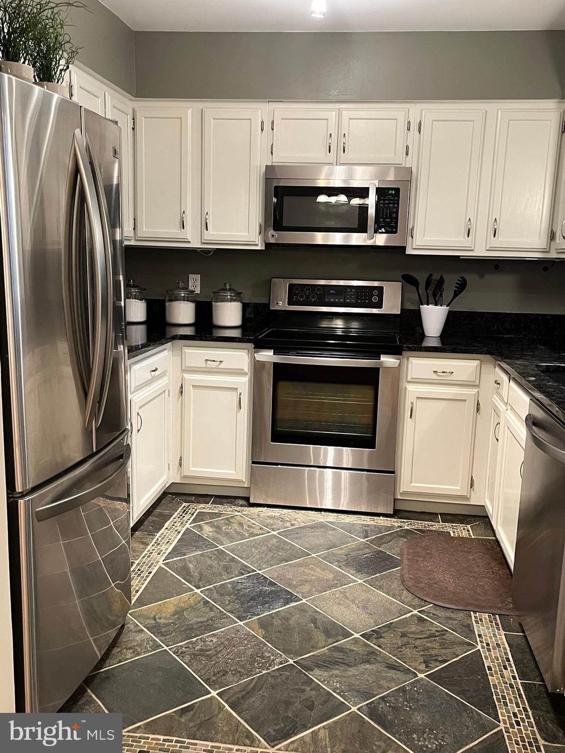 TIFFANY PLACE - Residential Lease