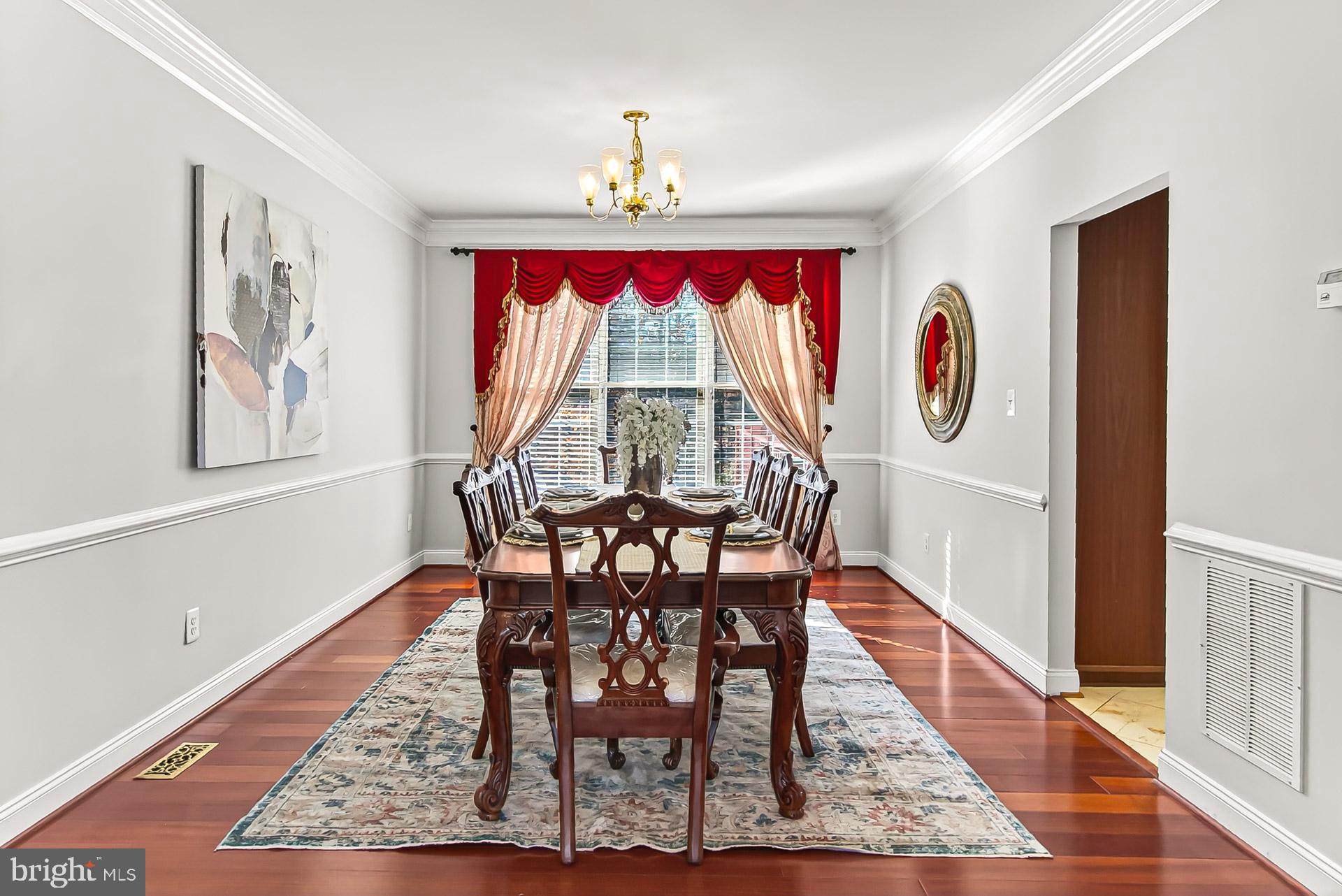 SOUTH RIDING - Residential