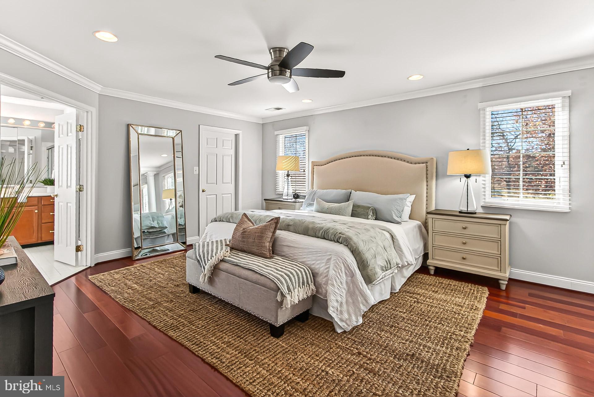 SOUTH RIDING - Residential