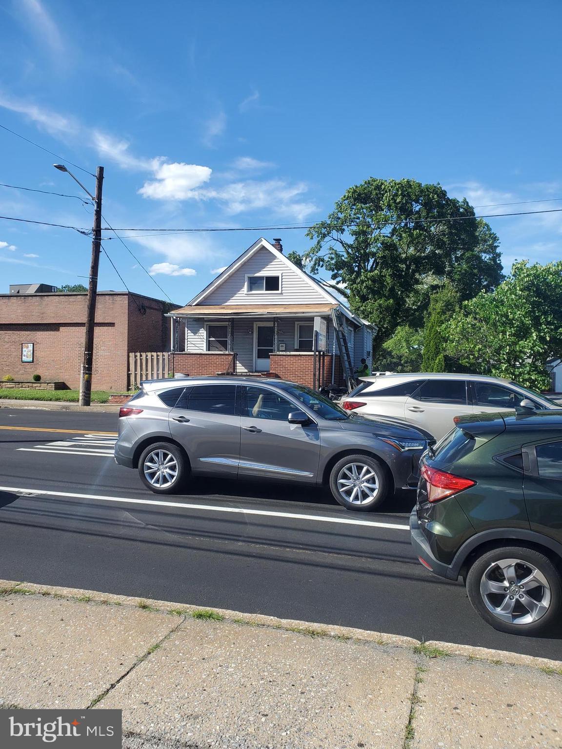 BROOKHAVEN - Commercial Sale