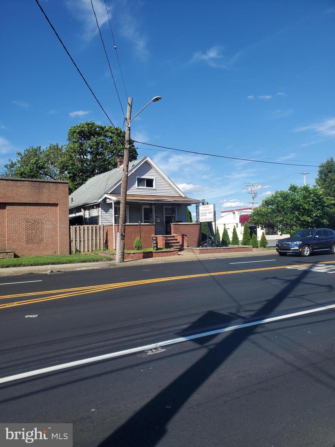 BROOKHAVEN - Commercial Sale