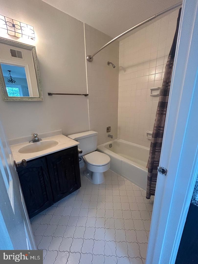 RIDGELEA HILLS - Residential Lease