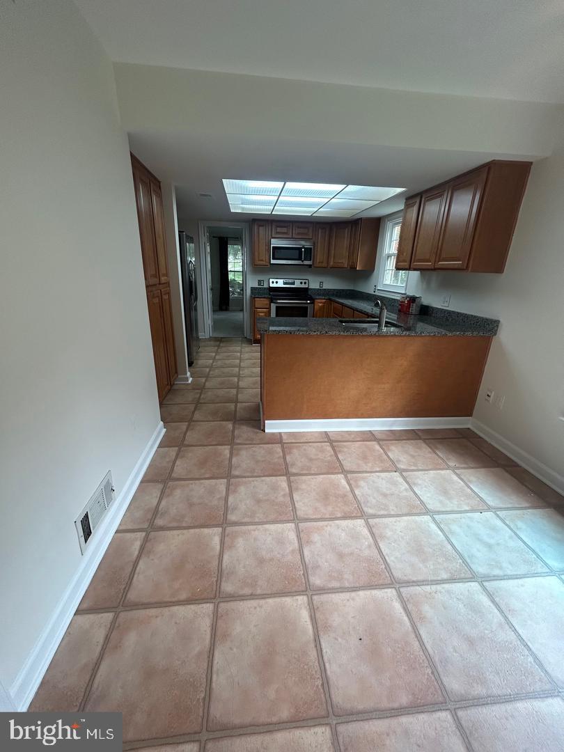 RIDGELEA HILLS - Residential Lease