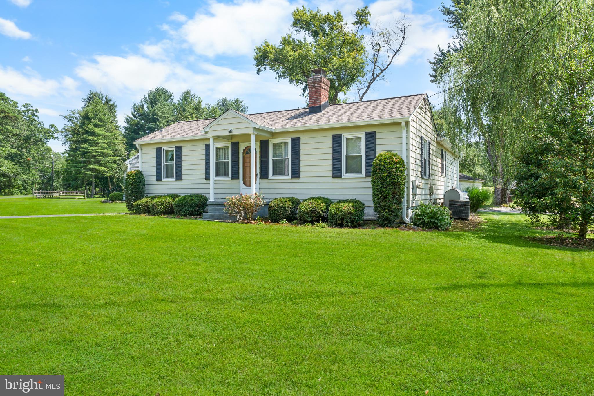 515 OLD OAK ROAD