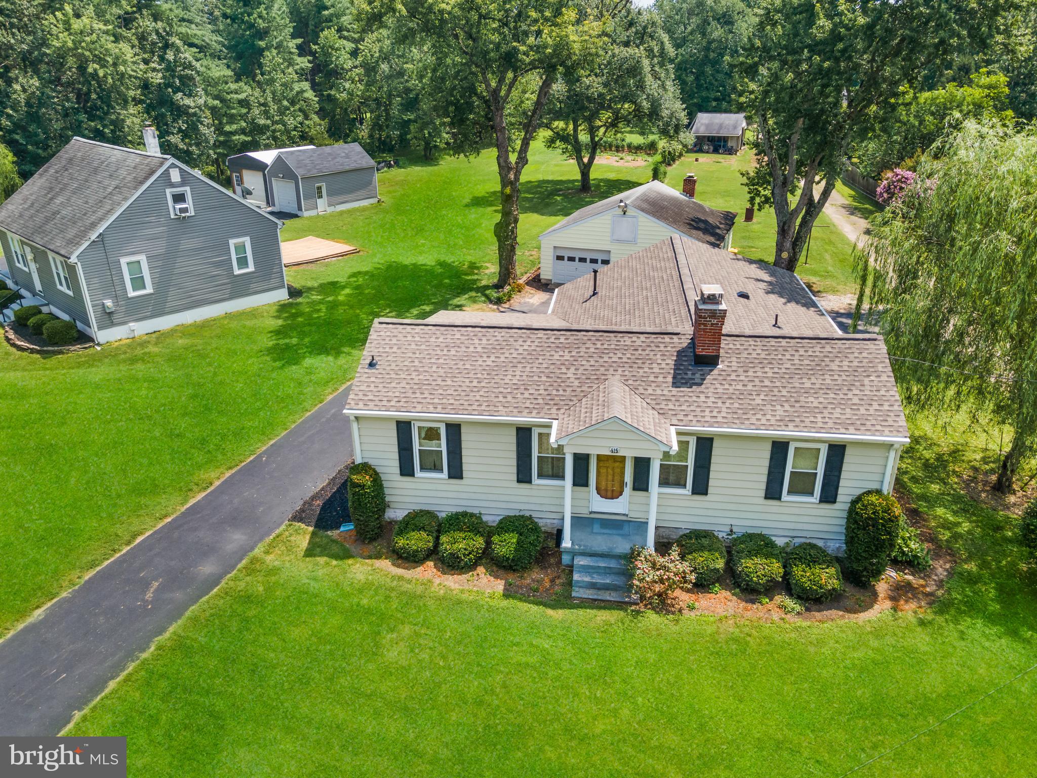 515 OLD OAK ROAD