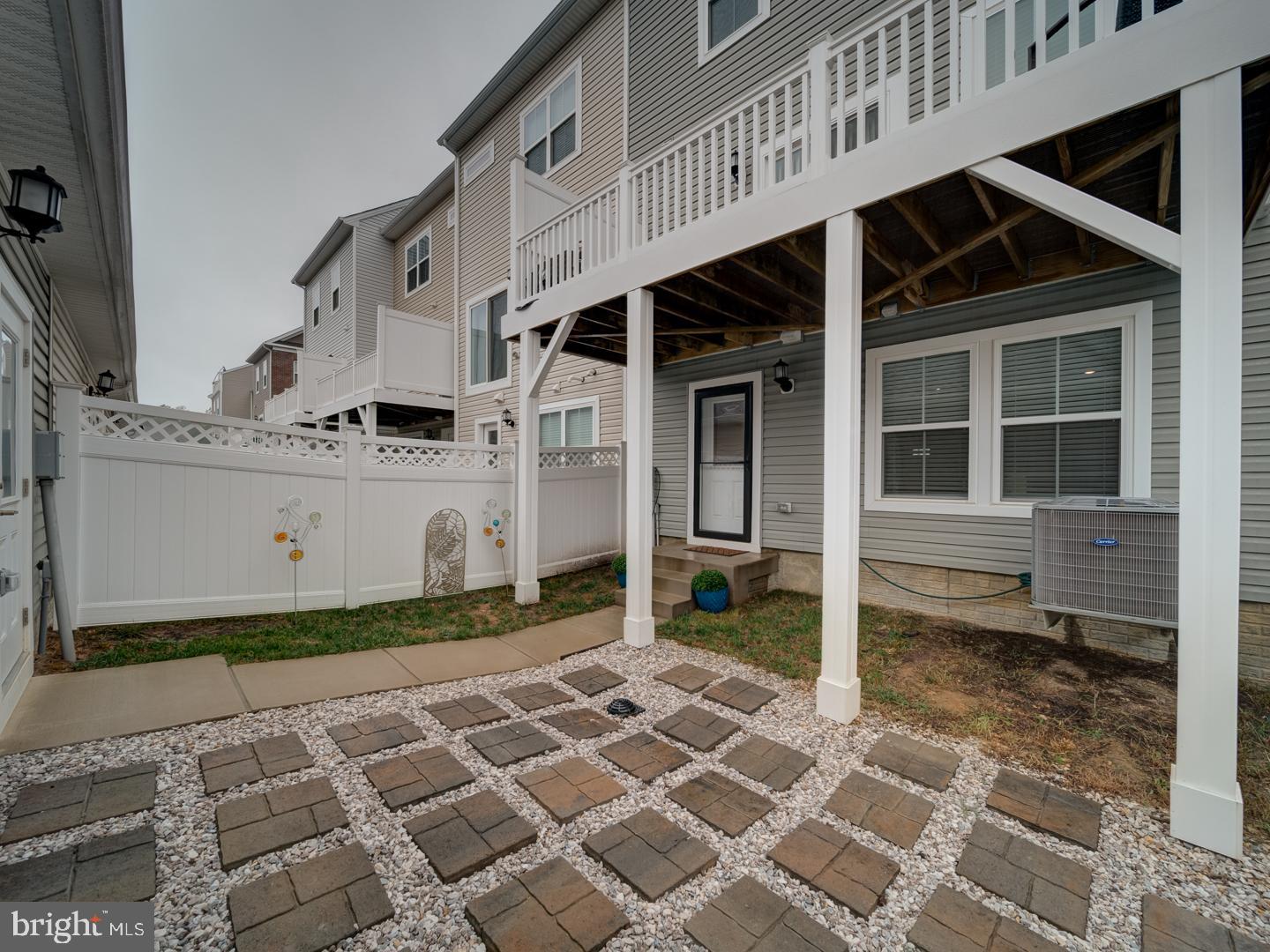 STONEHAVEN - Residential