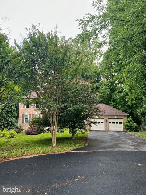 5810 HANNORA LANE FAIRFAX STATION VA 22039