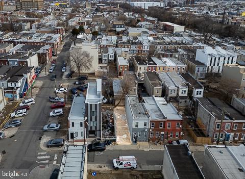 PORT RICHMOND - Land