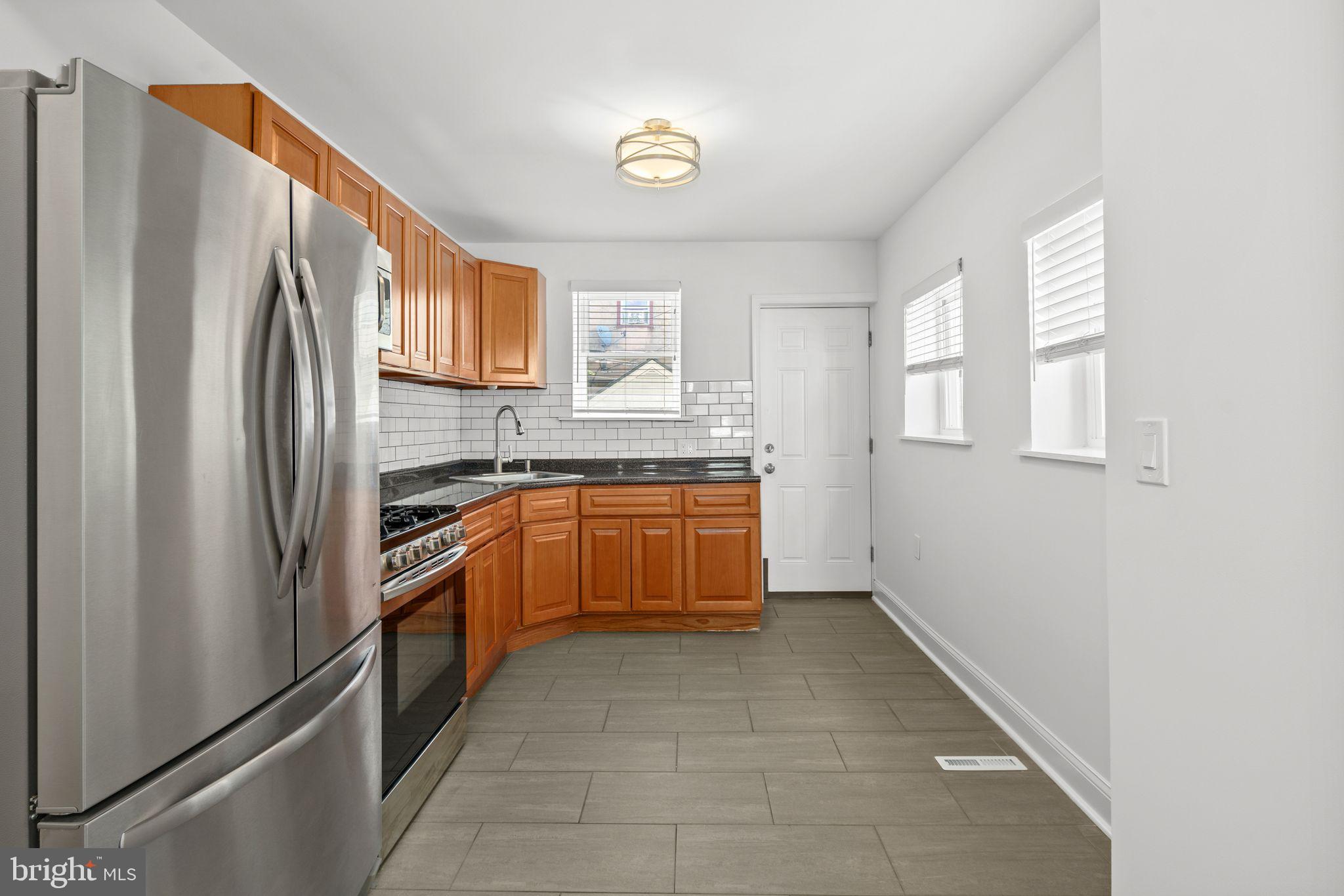 LOWER MOYAMENSING - Residential