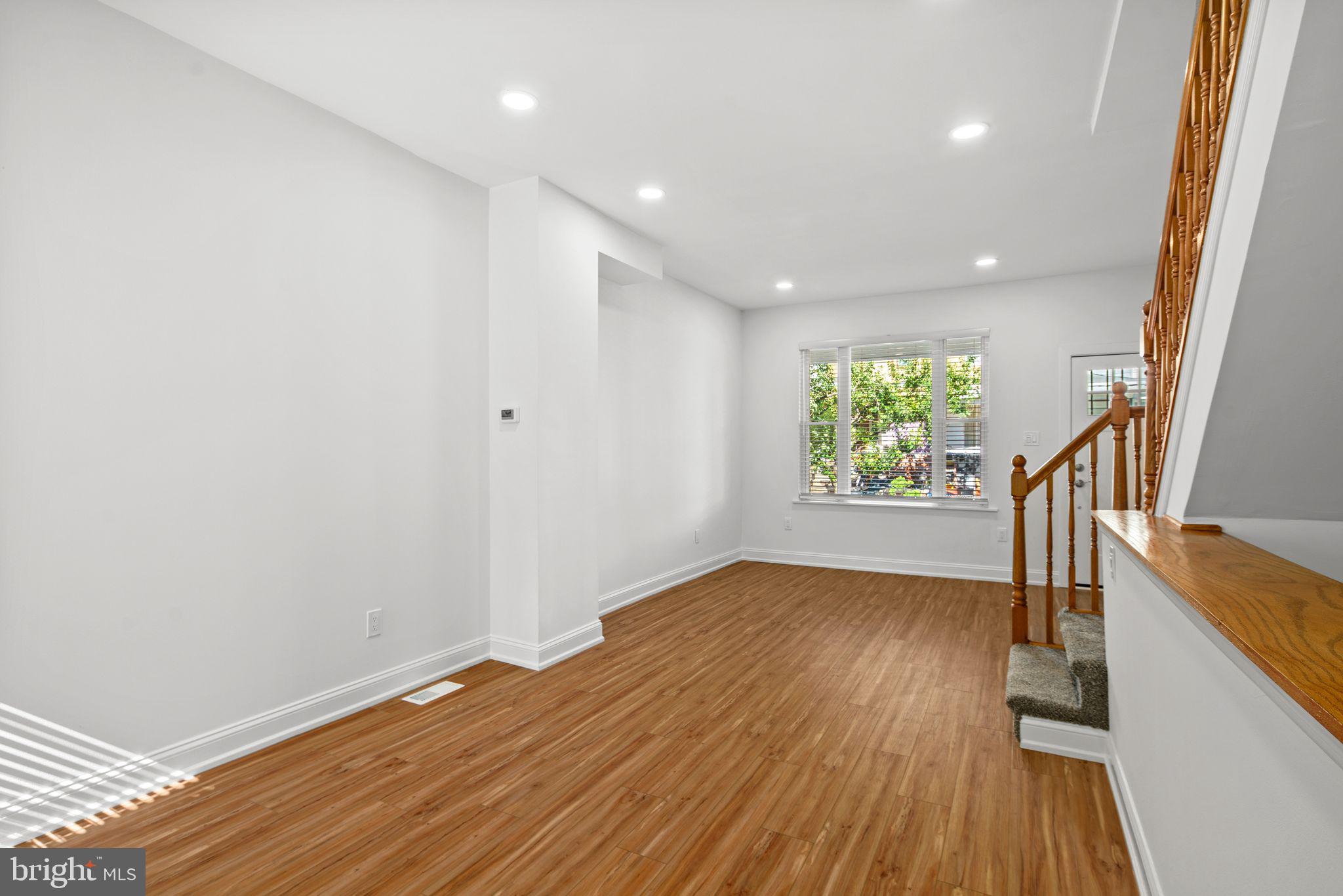 LOWER MOYAMENSING - Residential