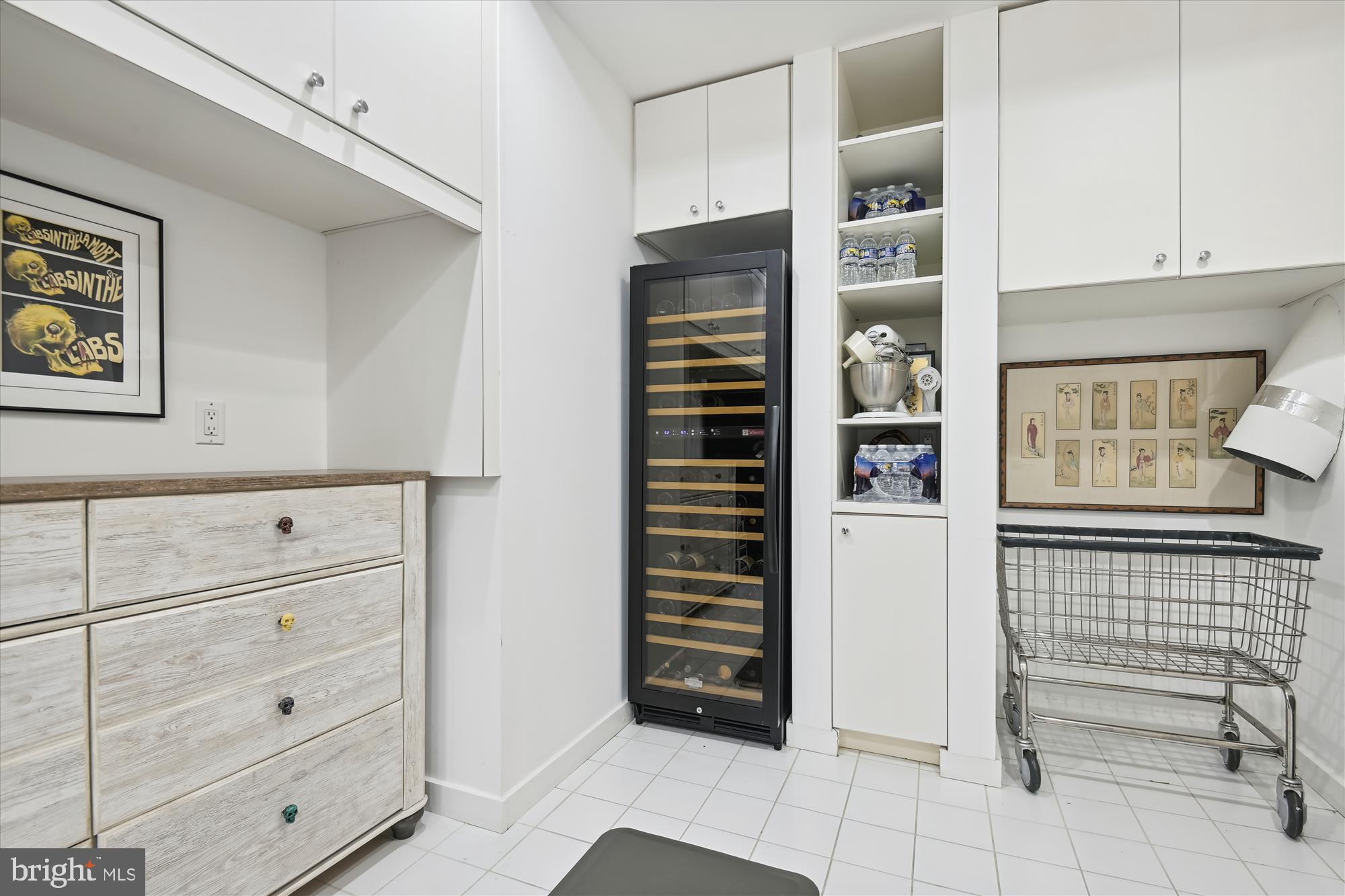 LAKE SHORE - Residential