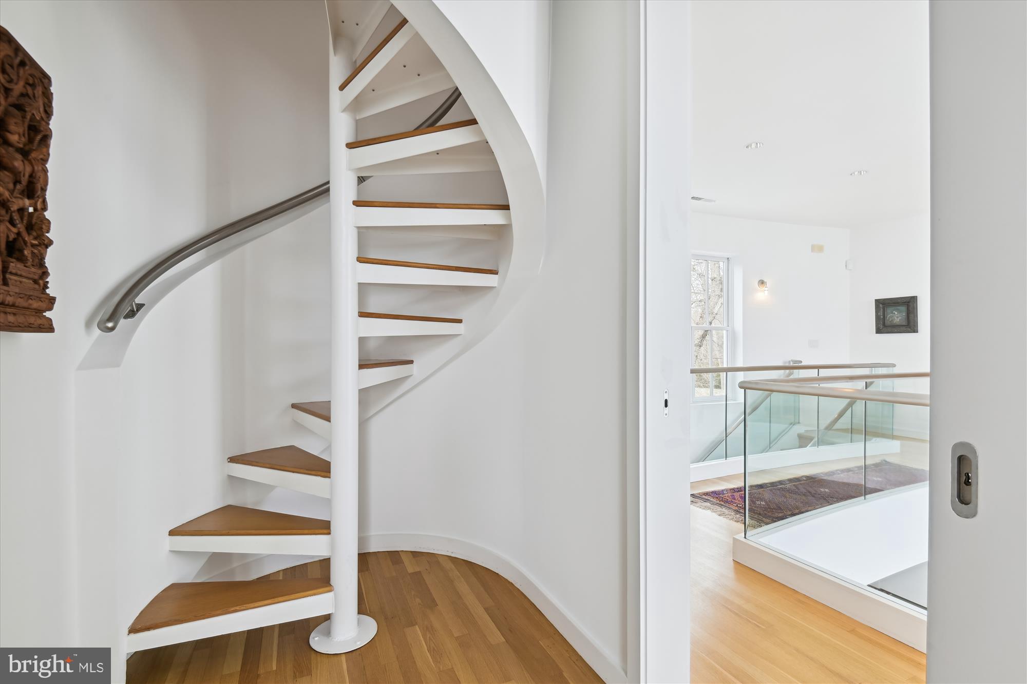 LAKE SHORE - Residential