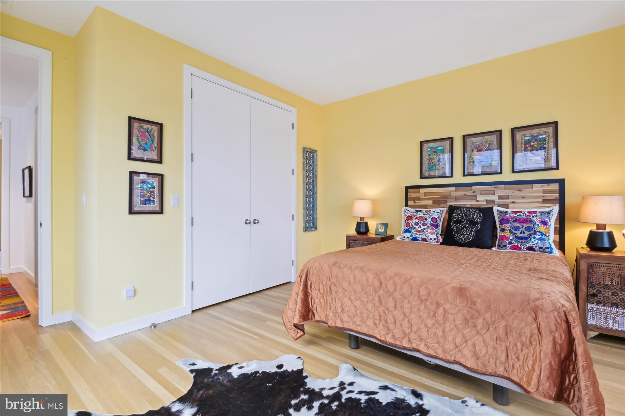 LAKE SHORE - Residential