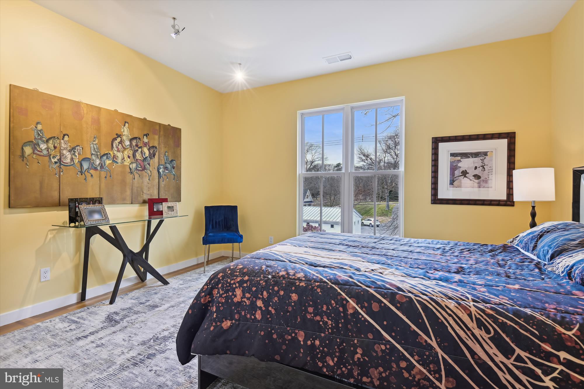 LAKE SHORE - Residential