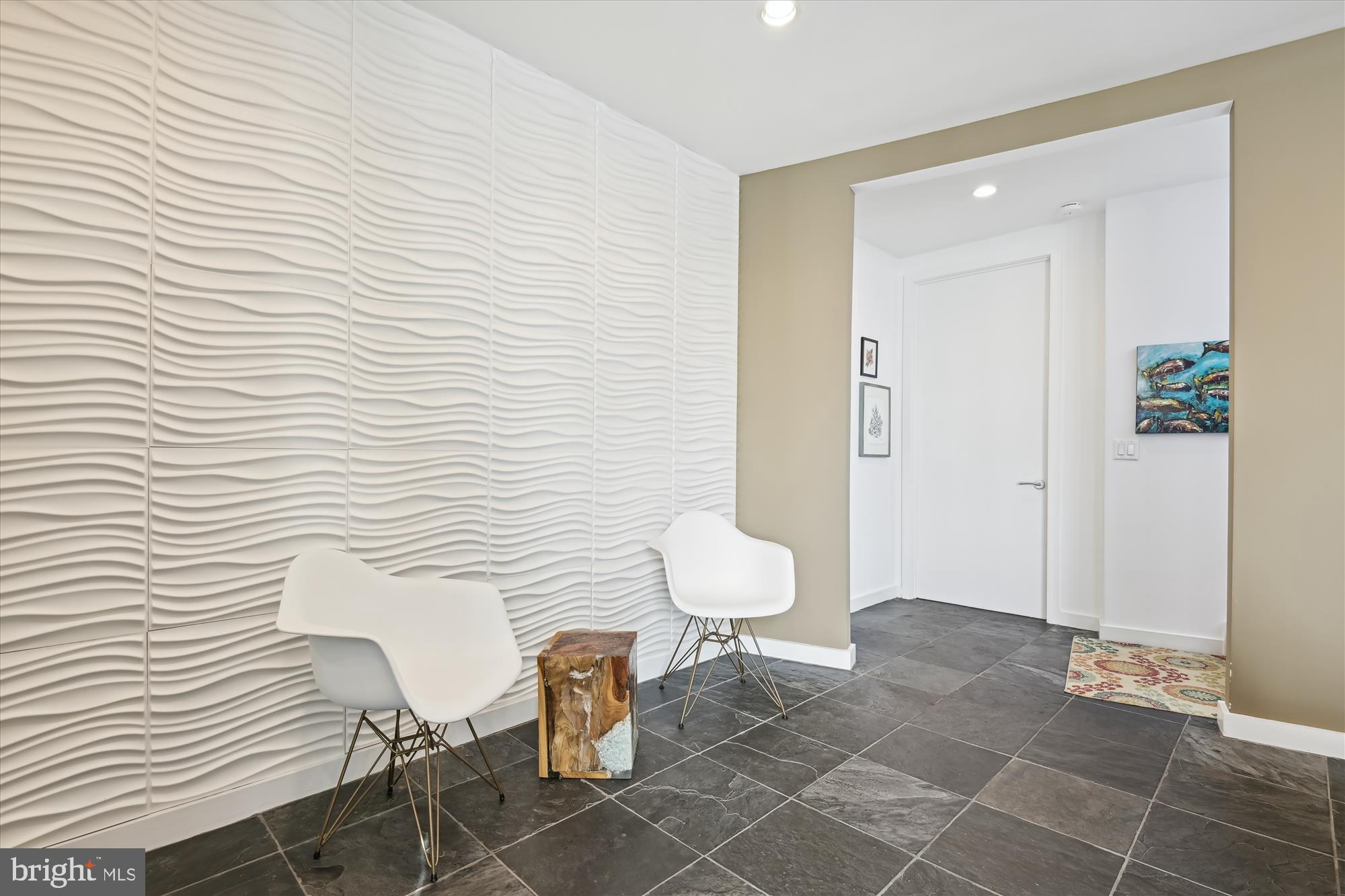 LAKE SHORE - Residential