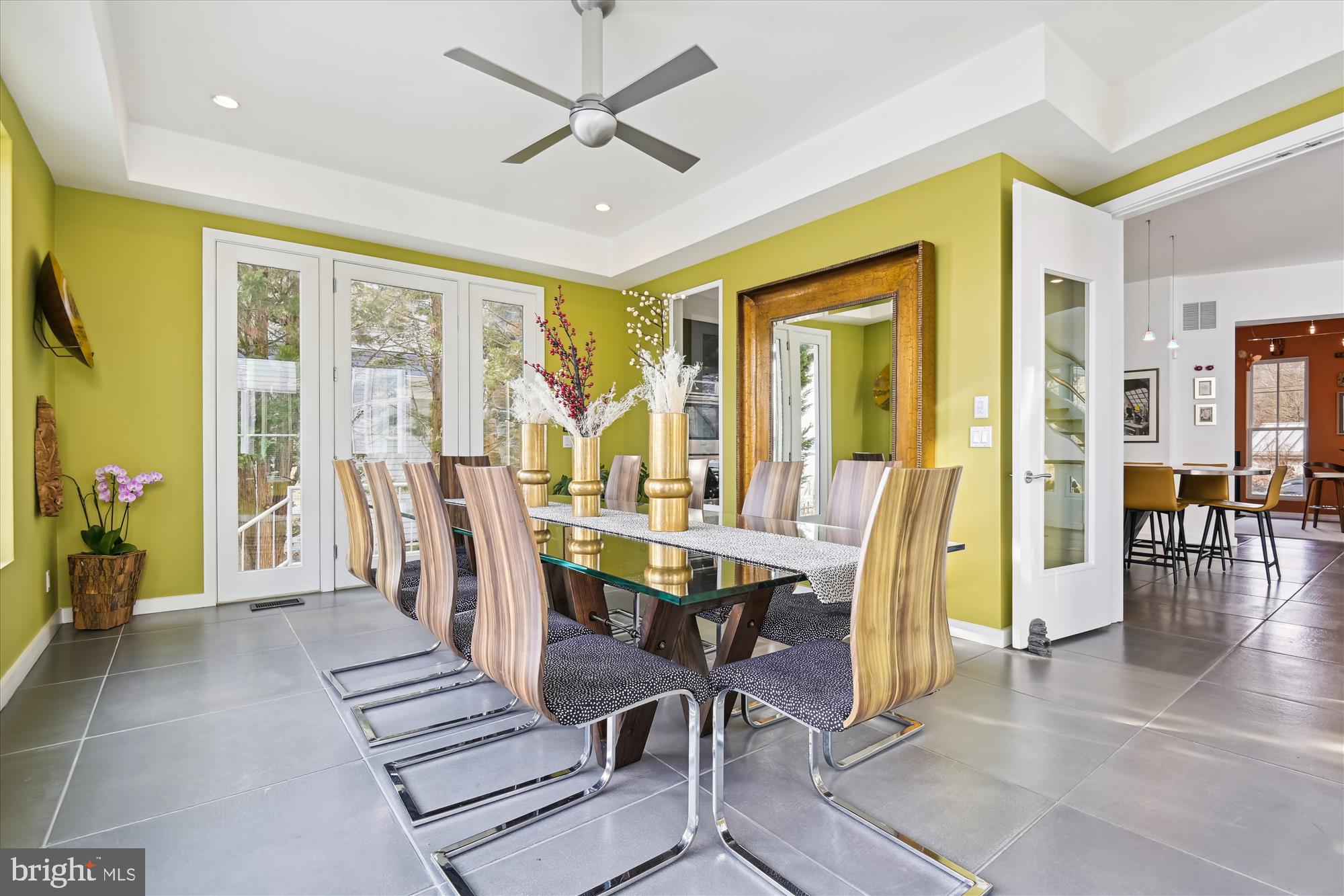 LAKE SHORE - Residential