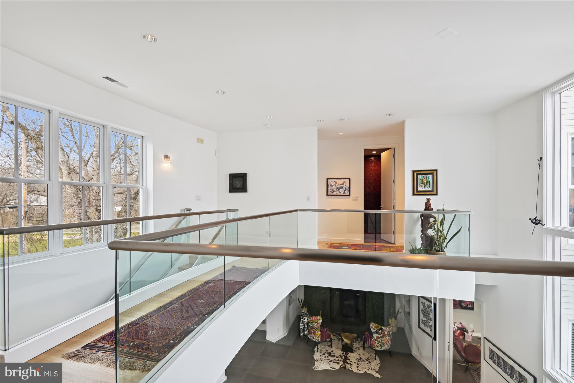 LAKE SHORE - Residential