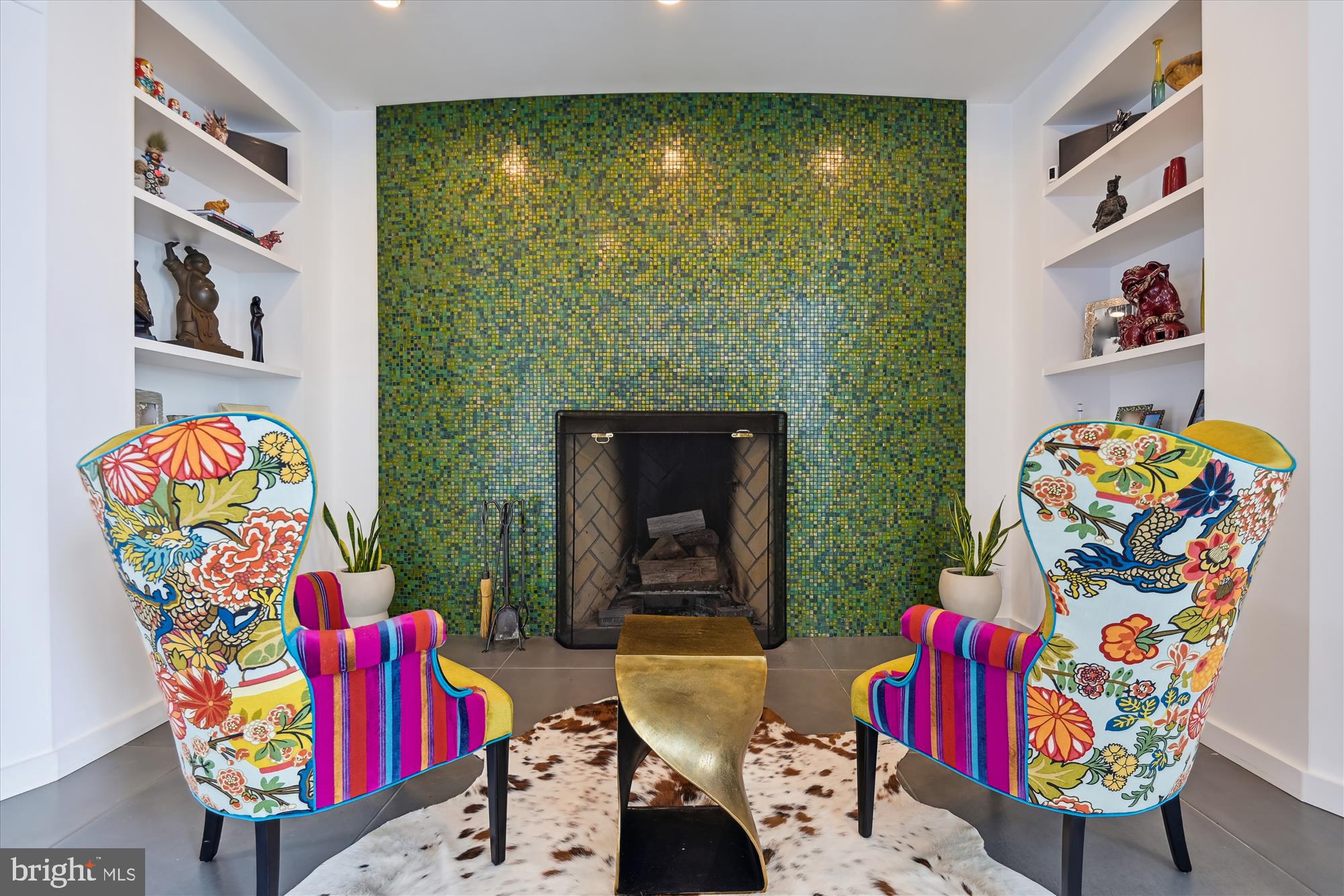 LAKE SHORE - Residential