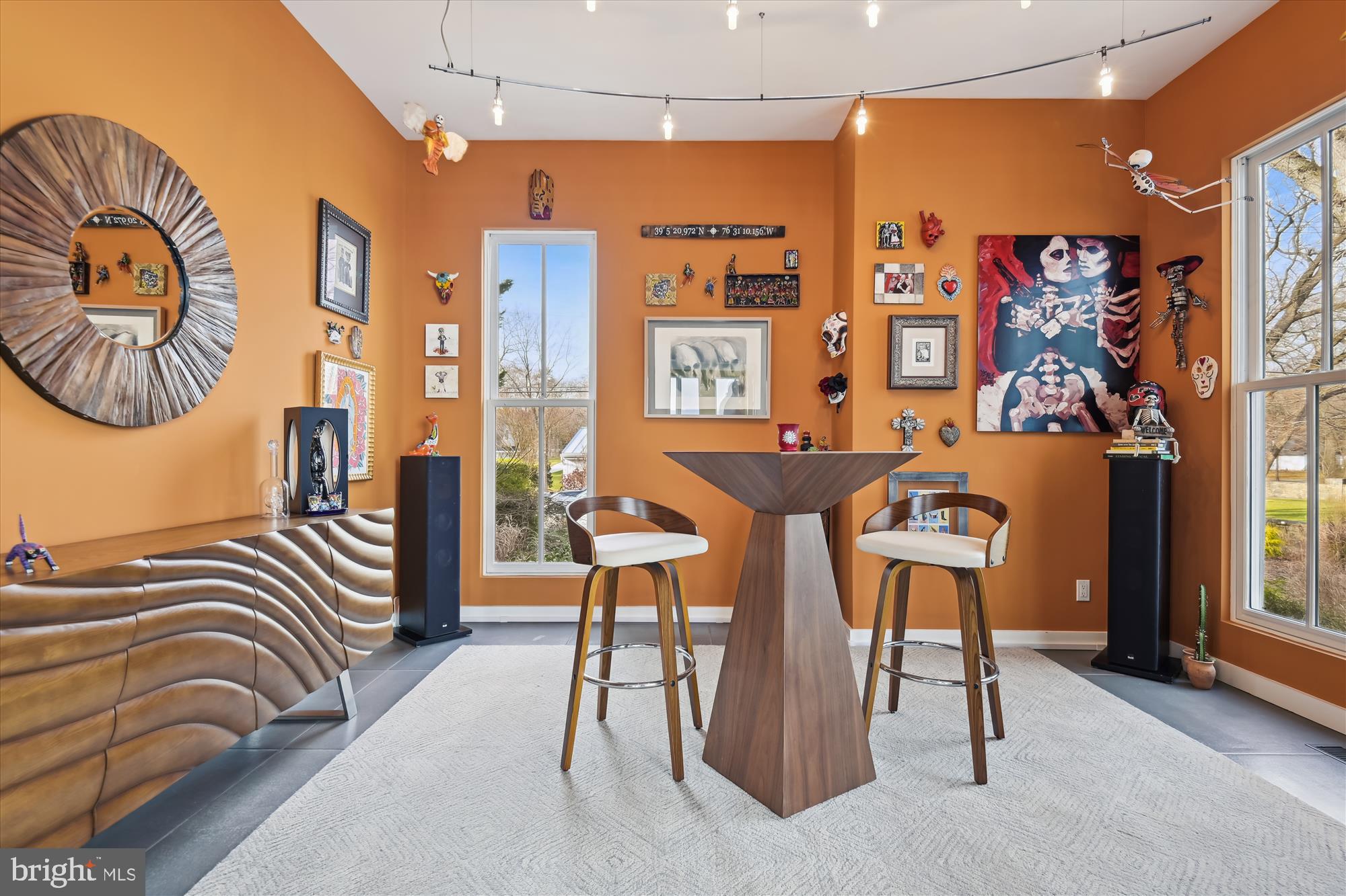 LAKE SHORE - Residential