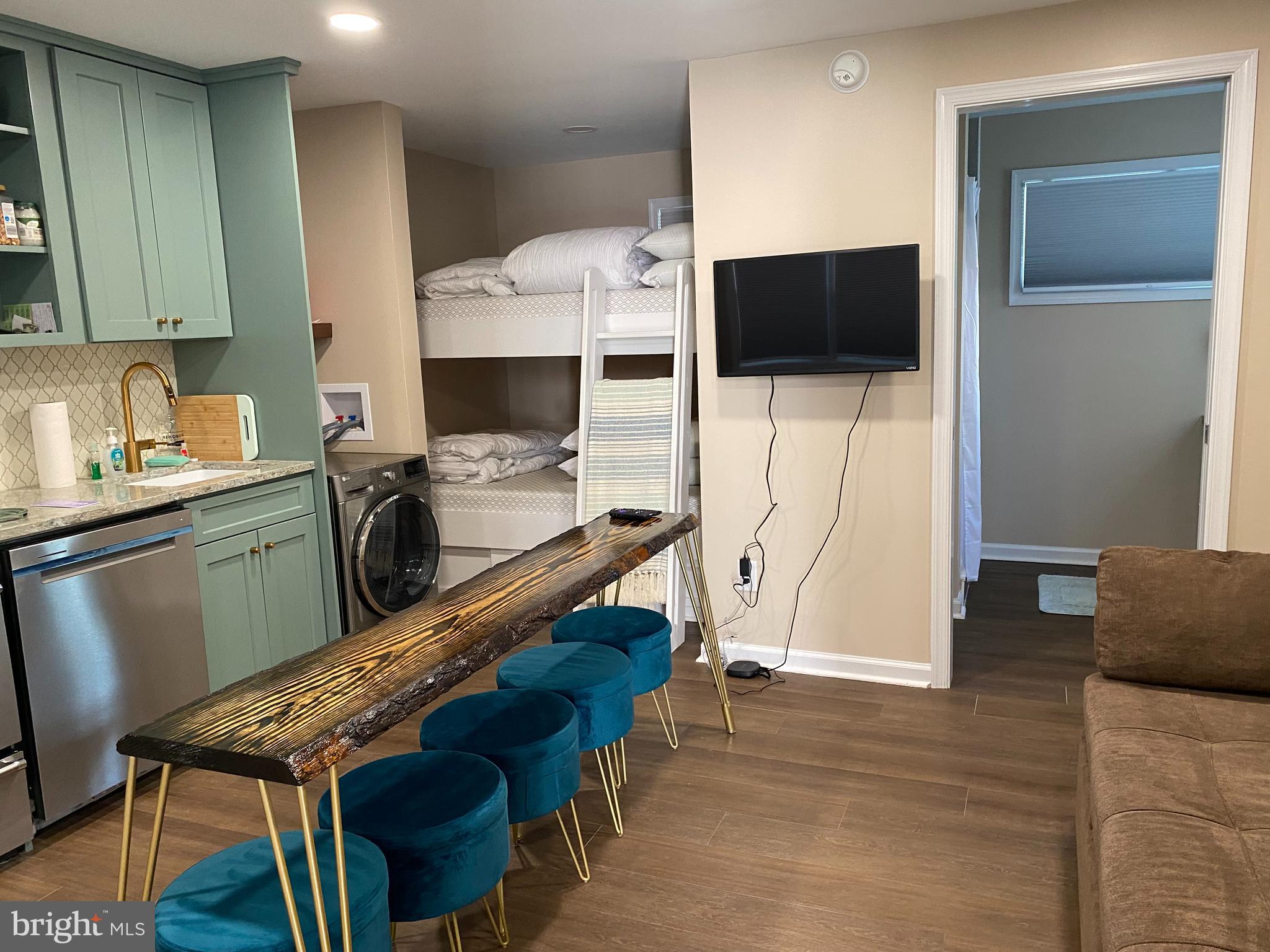 12 WILMINGTON AVENUE 3