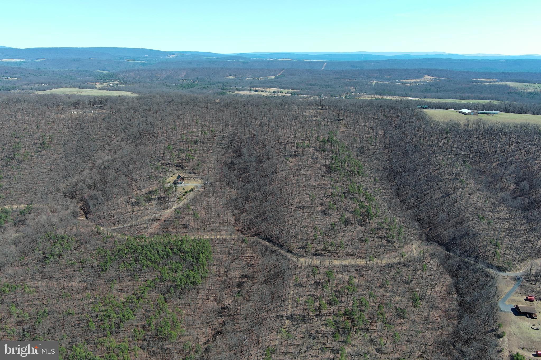 SHADOW KNOLLS - Residential