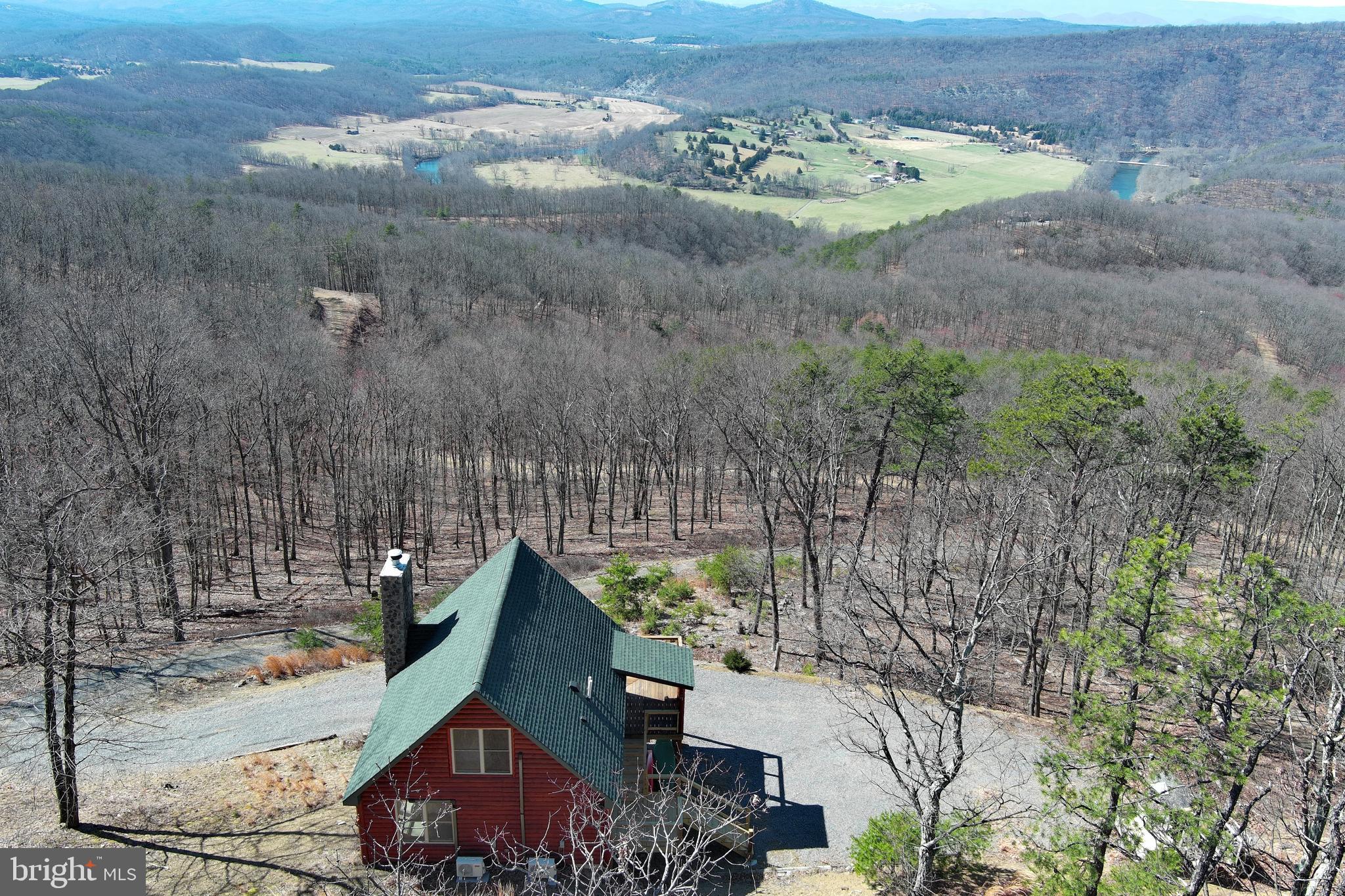 SHADOW KNOLLS - Residential