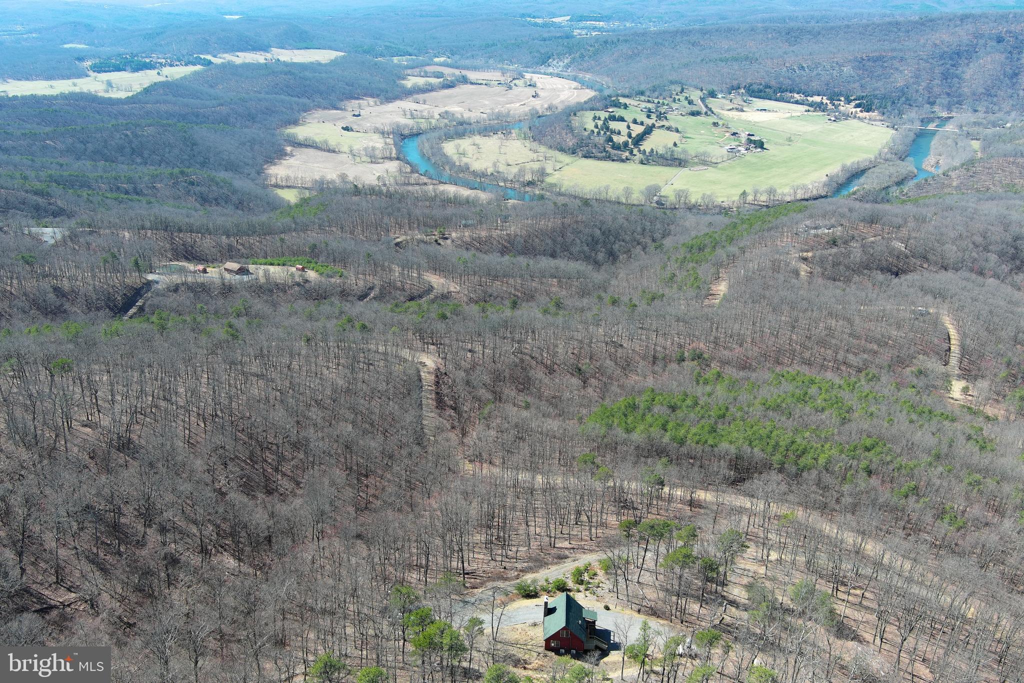 SHADOW KNOLLS - Residential