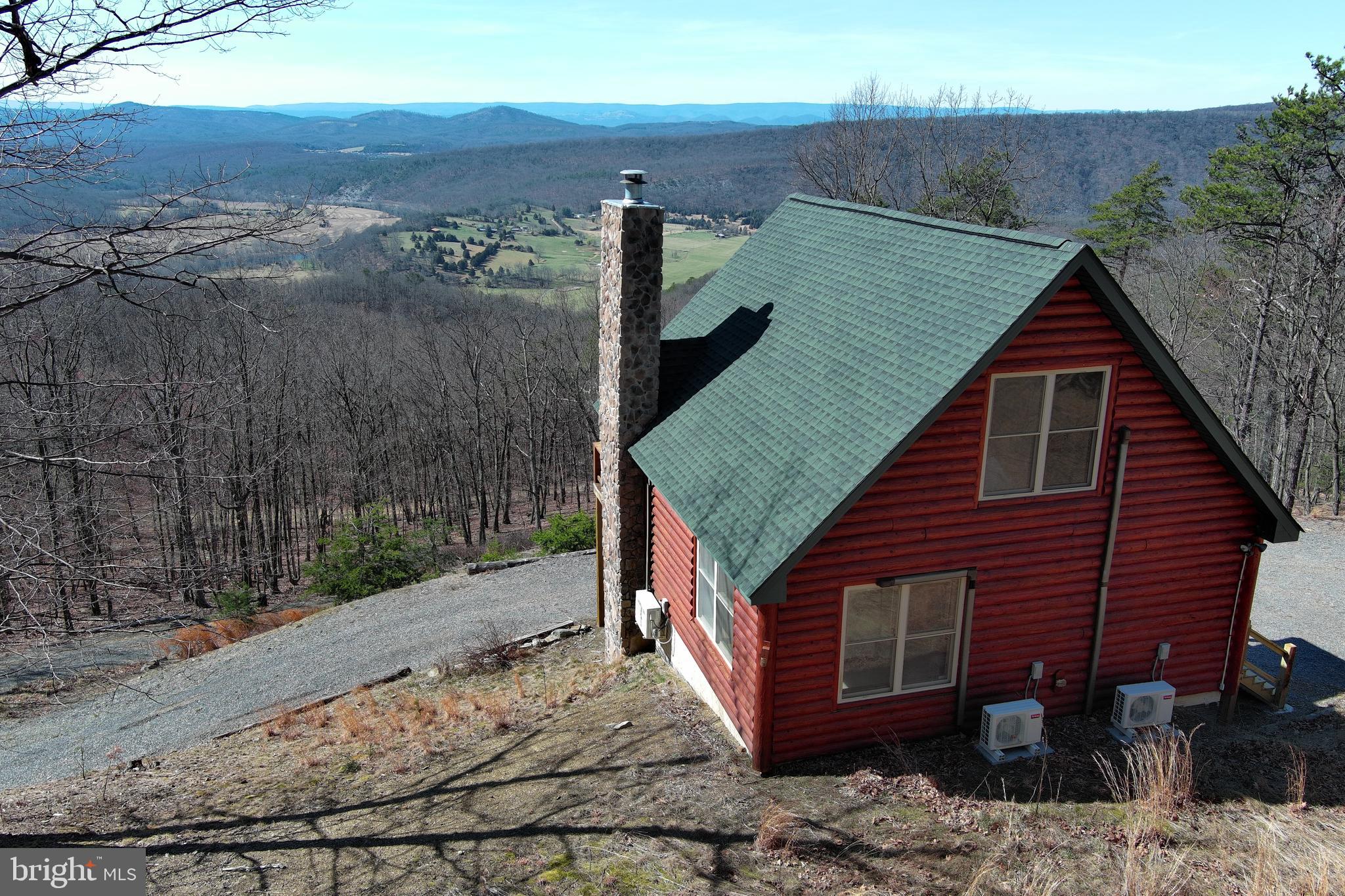 SHADOW KNOLLS - Residential