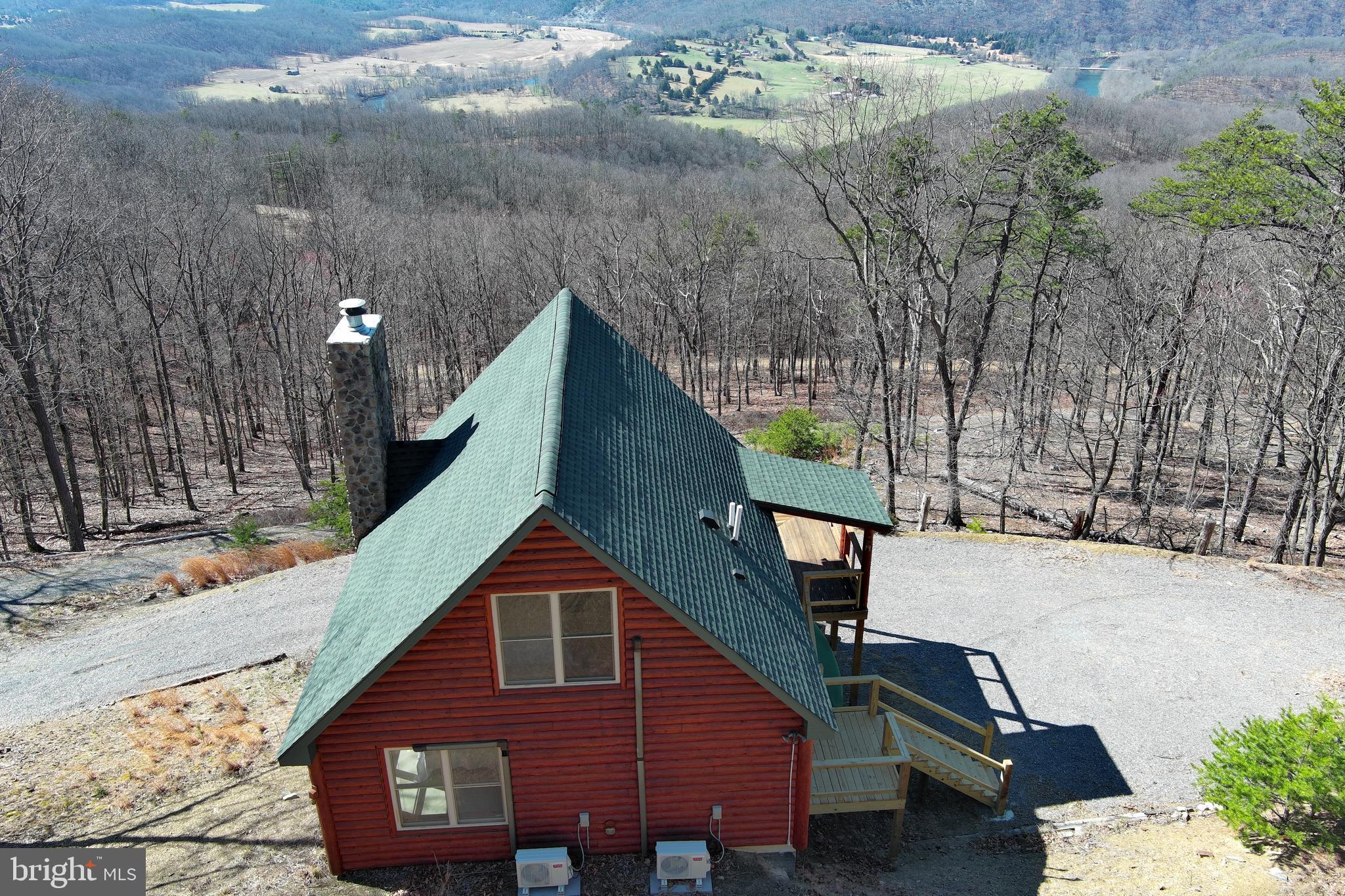 SHADOW KNOLLS - Residential